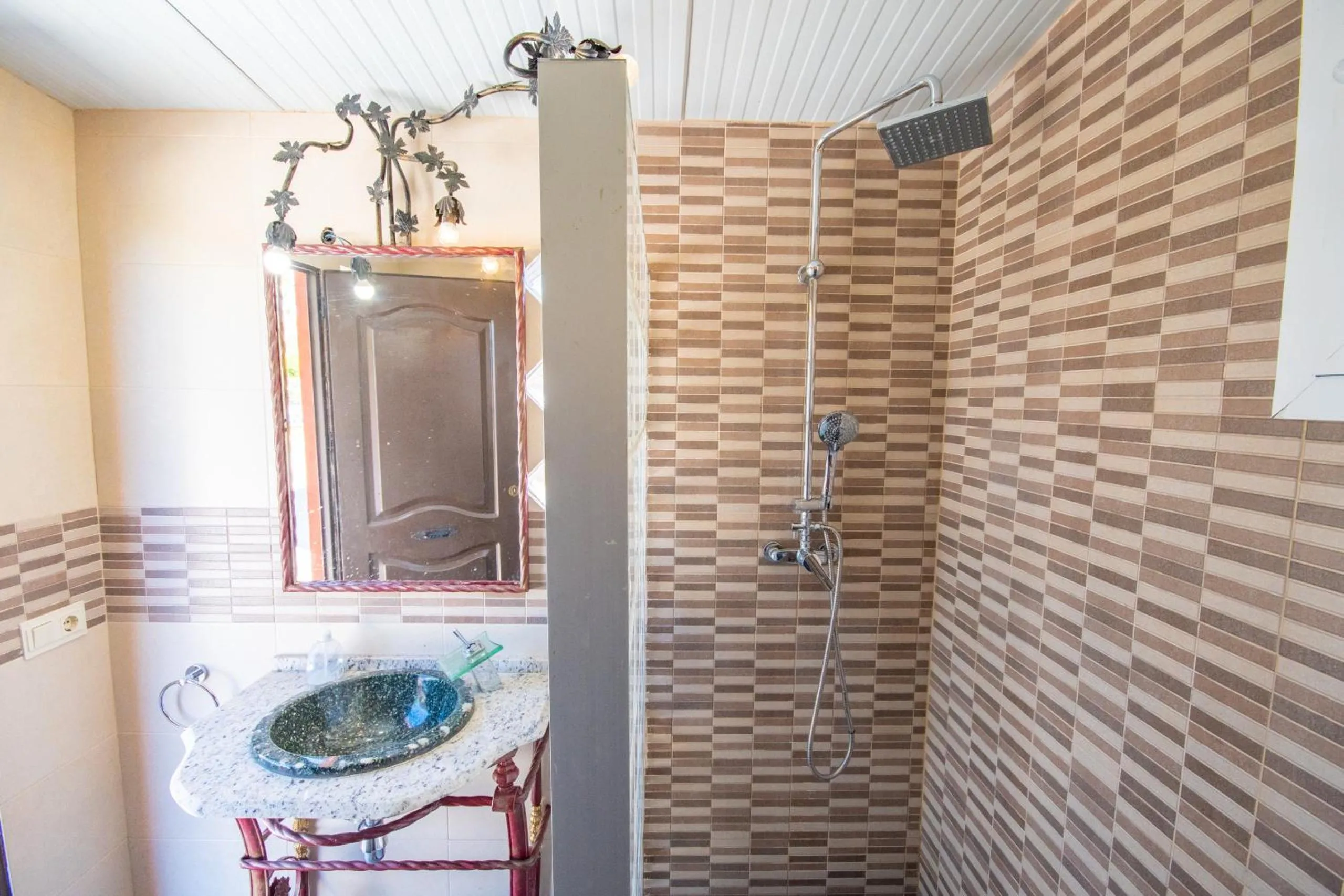 Bathroom in Cubo's Villa Sonia