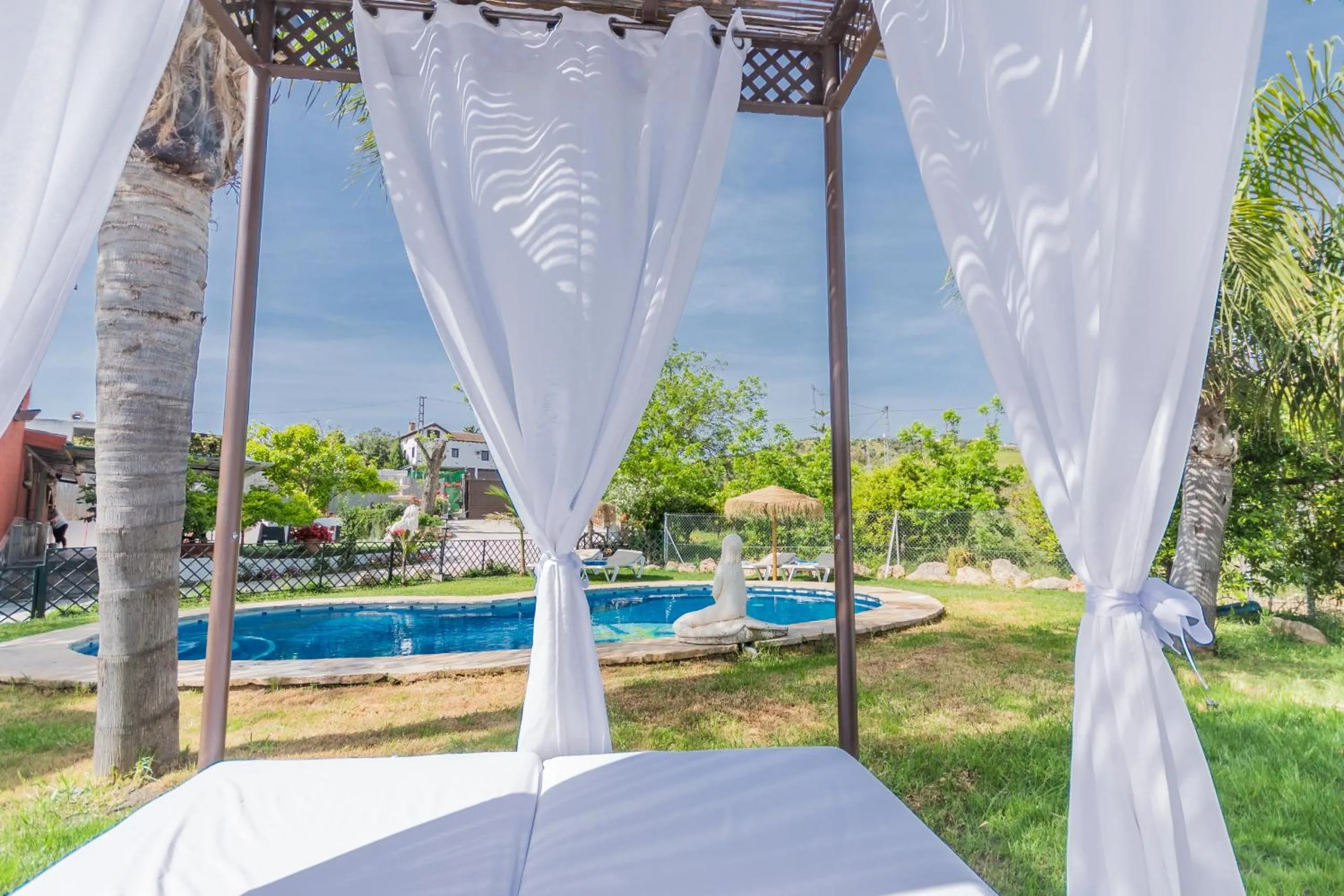 Swimming pool in Cubo's Villa Sonia