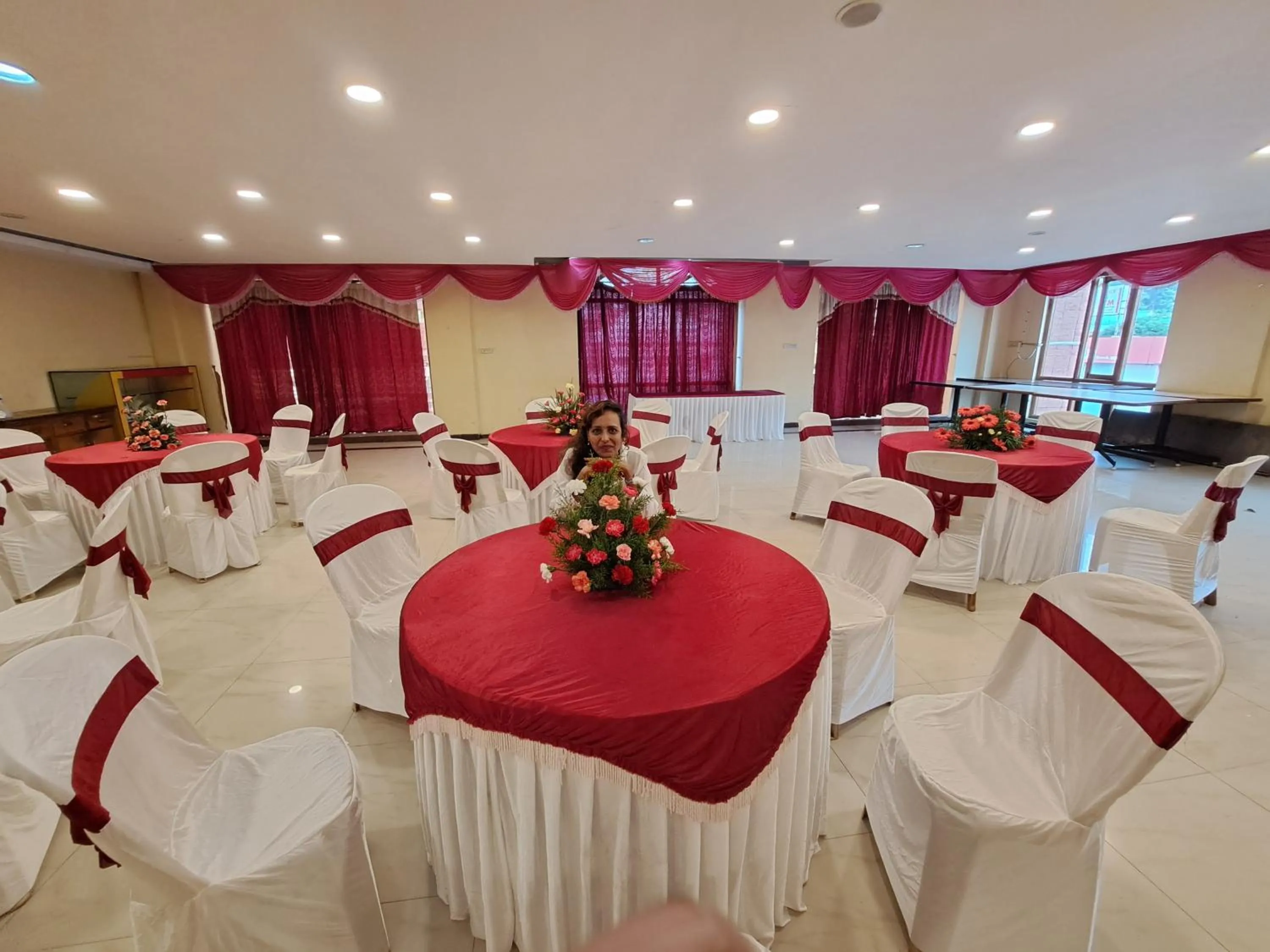 Banquet/Function facilities in Hotel Preethi Classic Towers