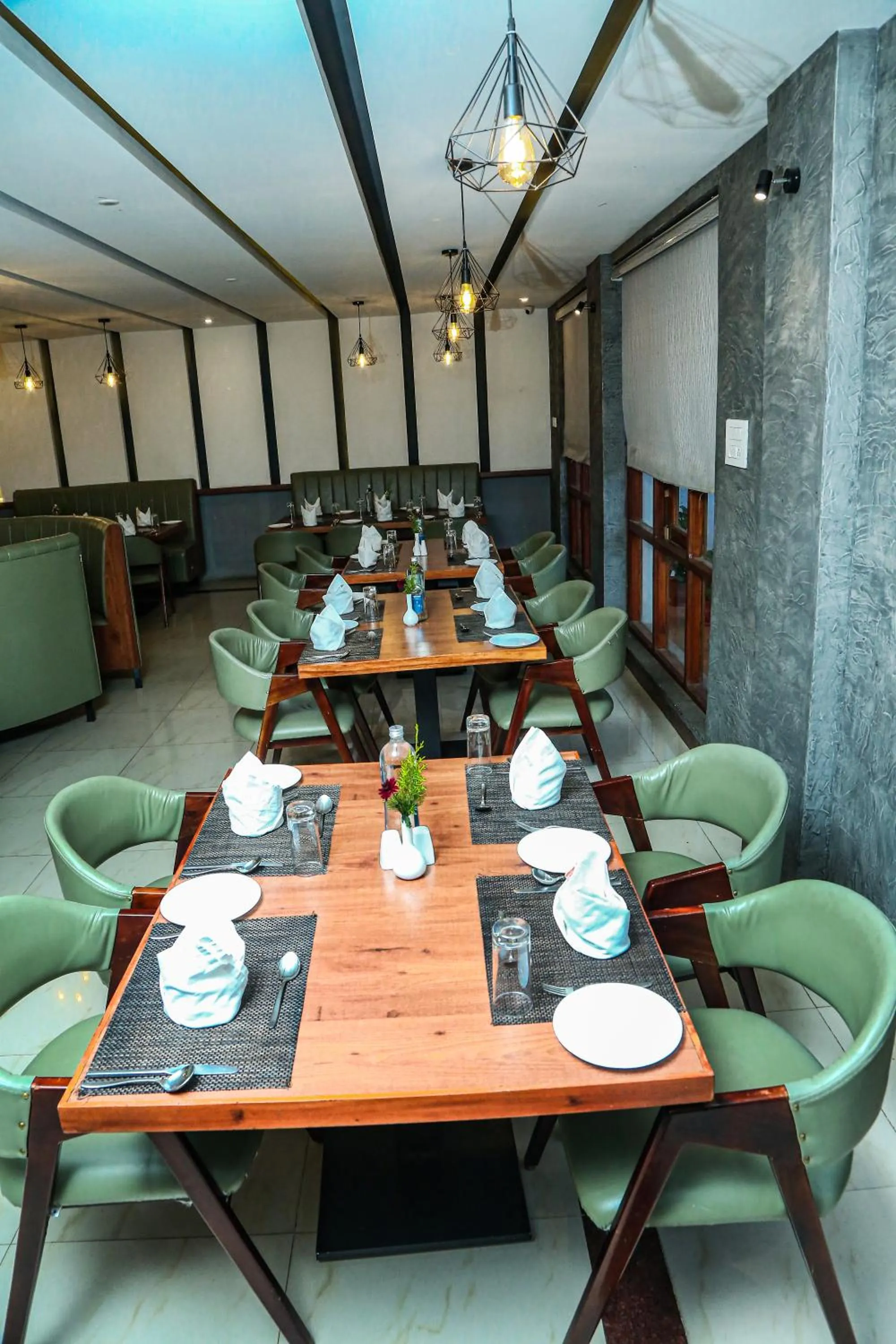 Restaurant/places to eat in Hotel Preethi Classic Towers