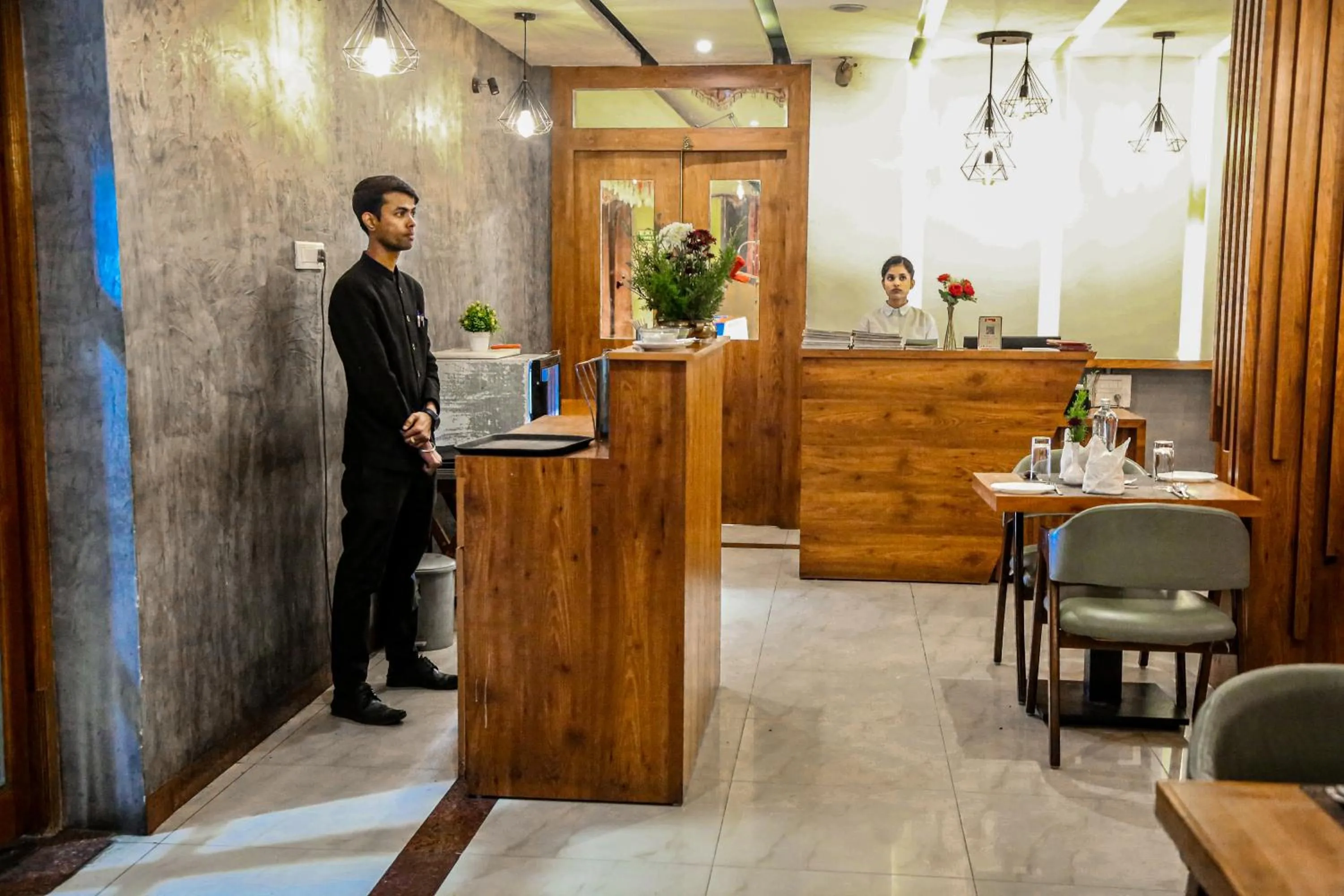 Restaurant/places to eat in Hotel Preethi Classic Towers