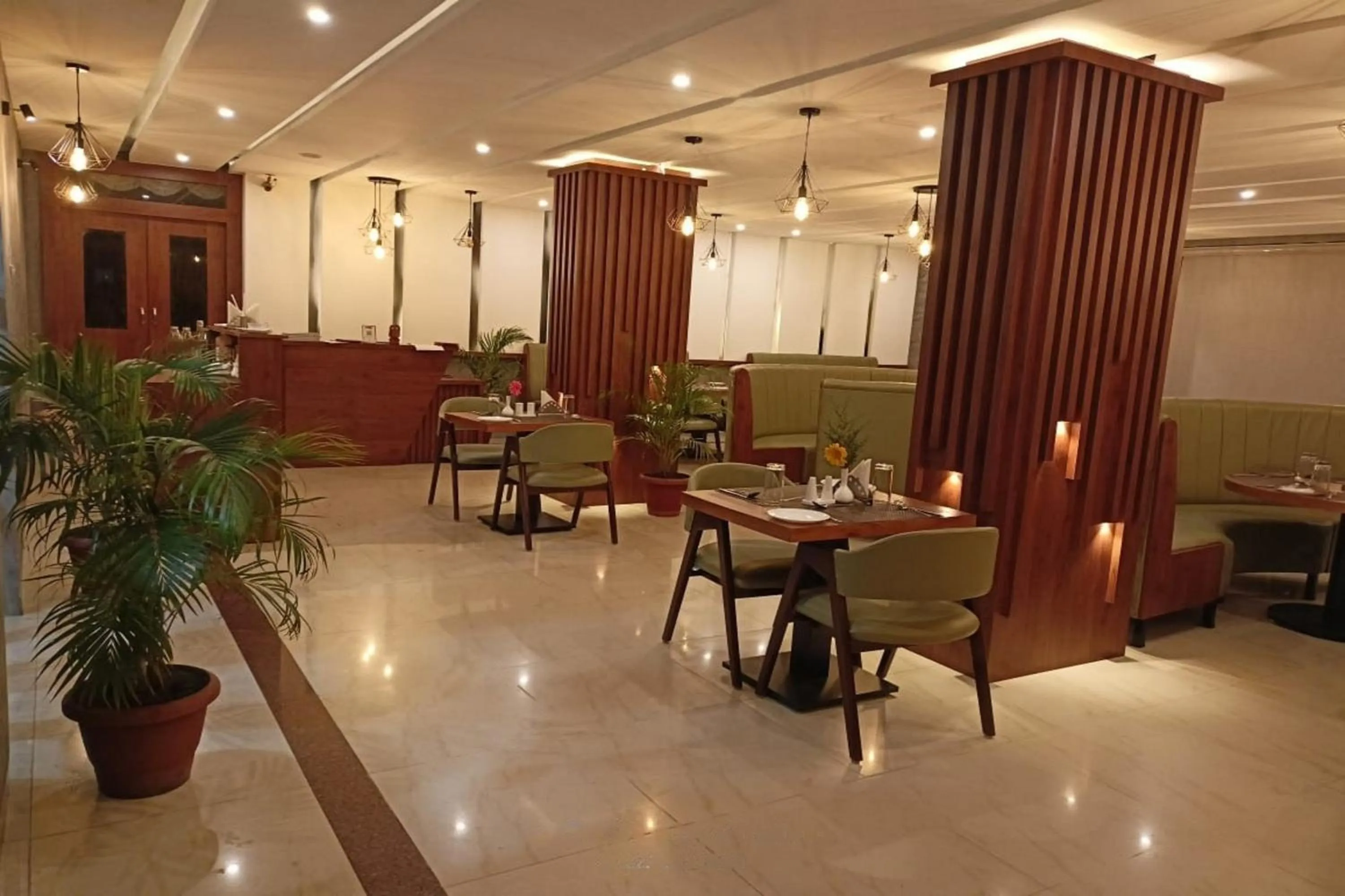 Restaurant/places to eat in Hotel Preethi Classic Towers