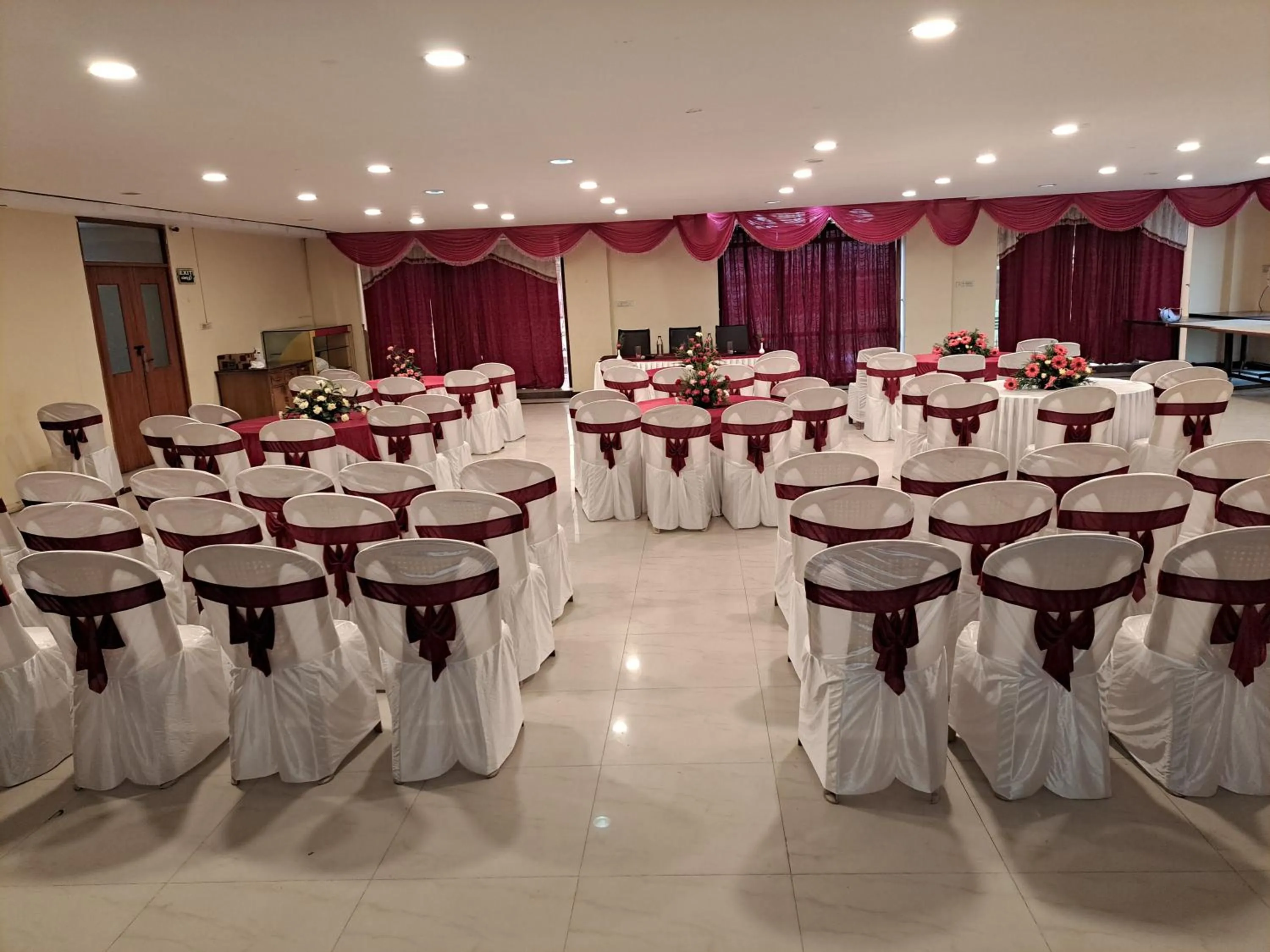 Banquet/Function facilities in Hotel Preethi Classic Towers