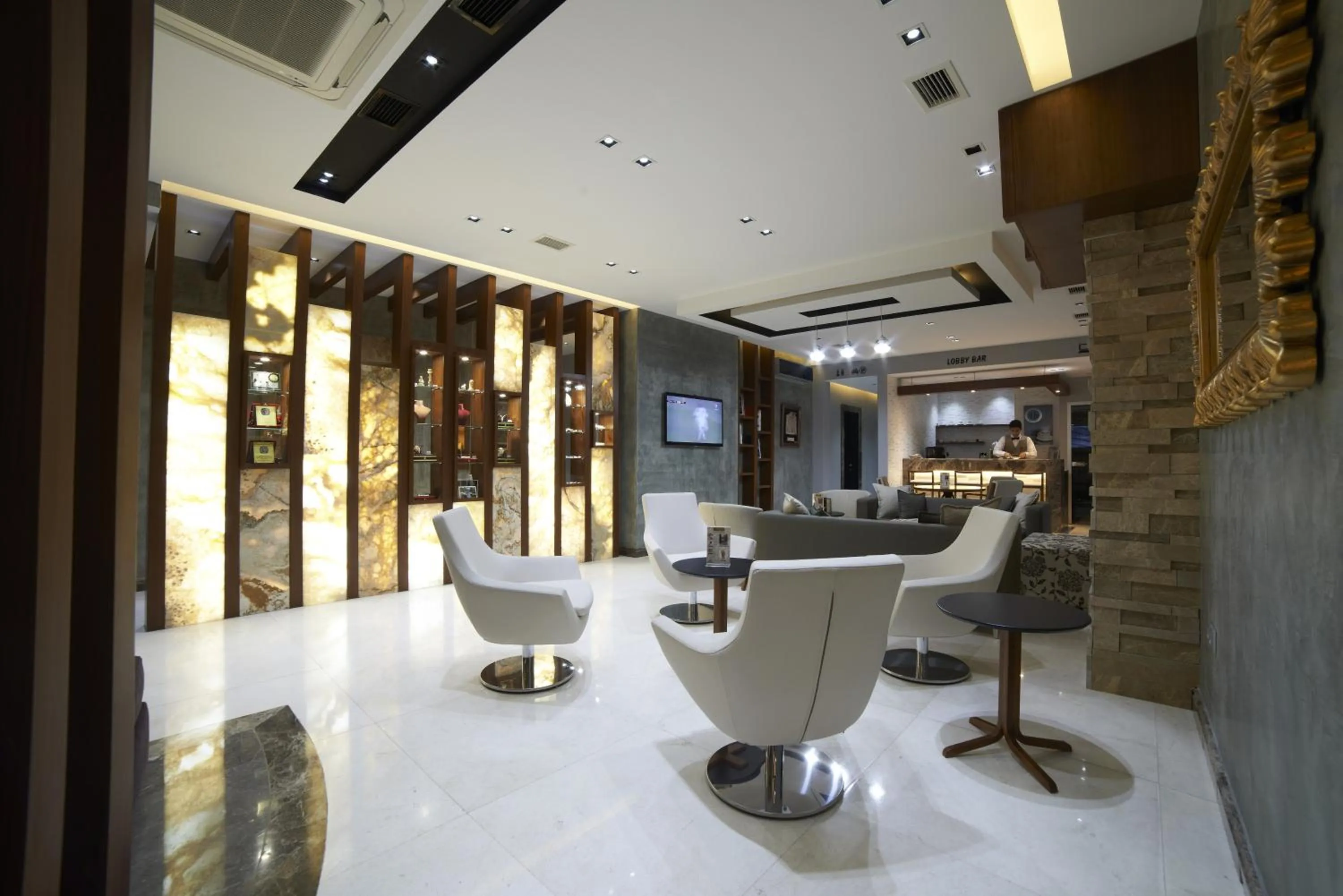 Lobby or reception in Soyic Hotel