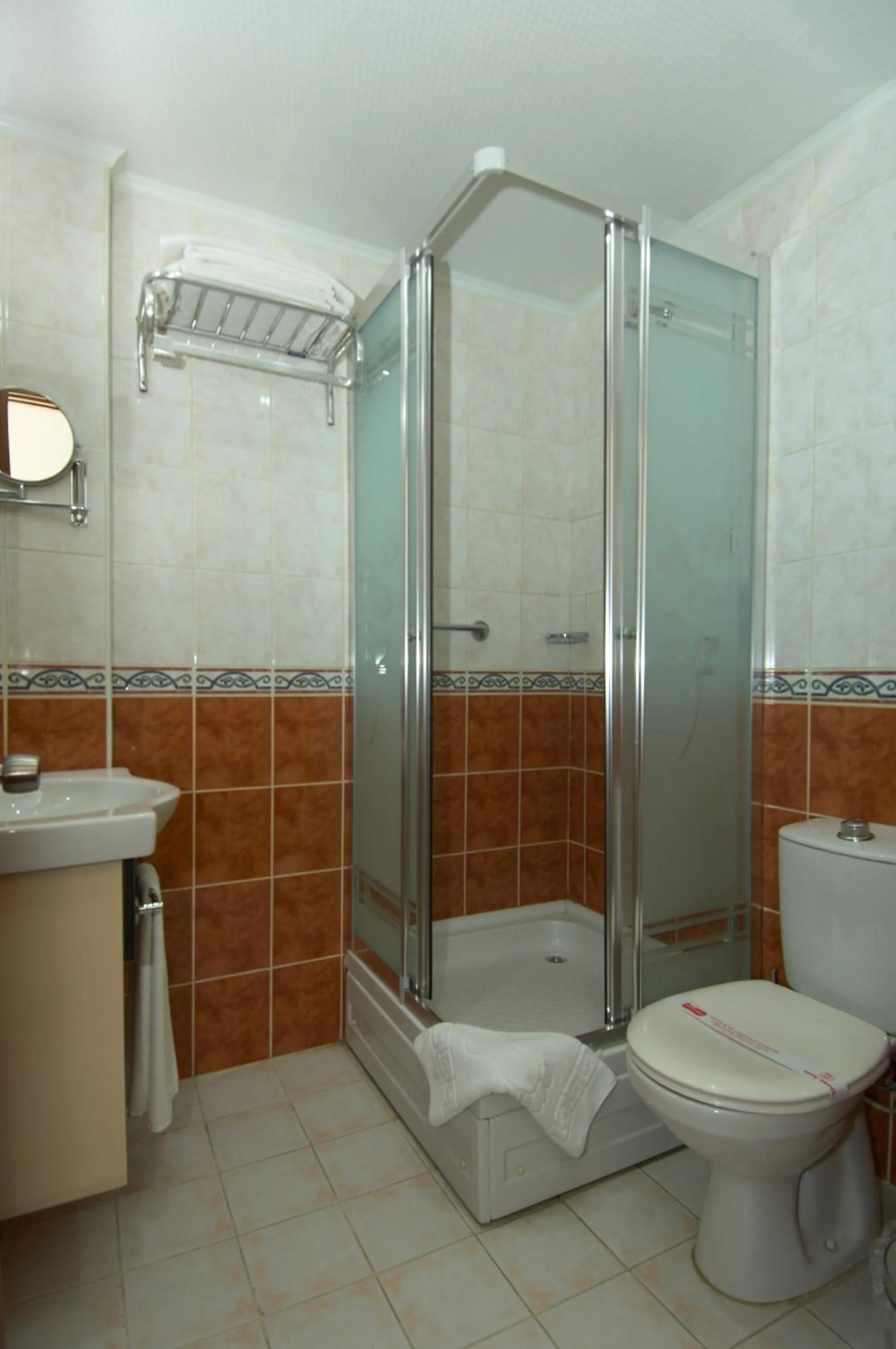 Bathroom in Soyic Hotel