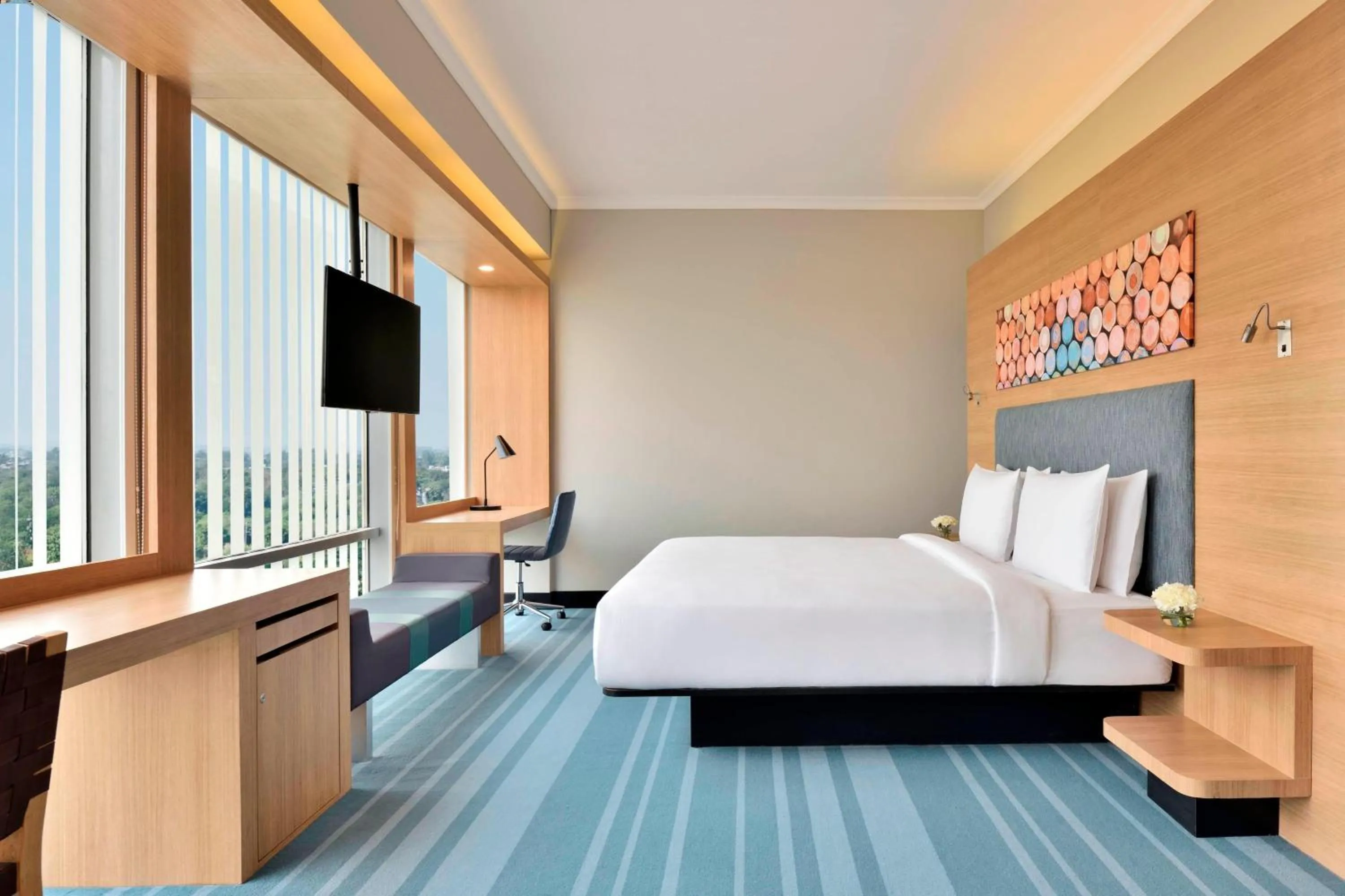 Photo of the whole room, Bed in Aloft New Delhi Aerocity