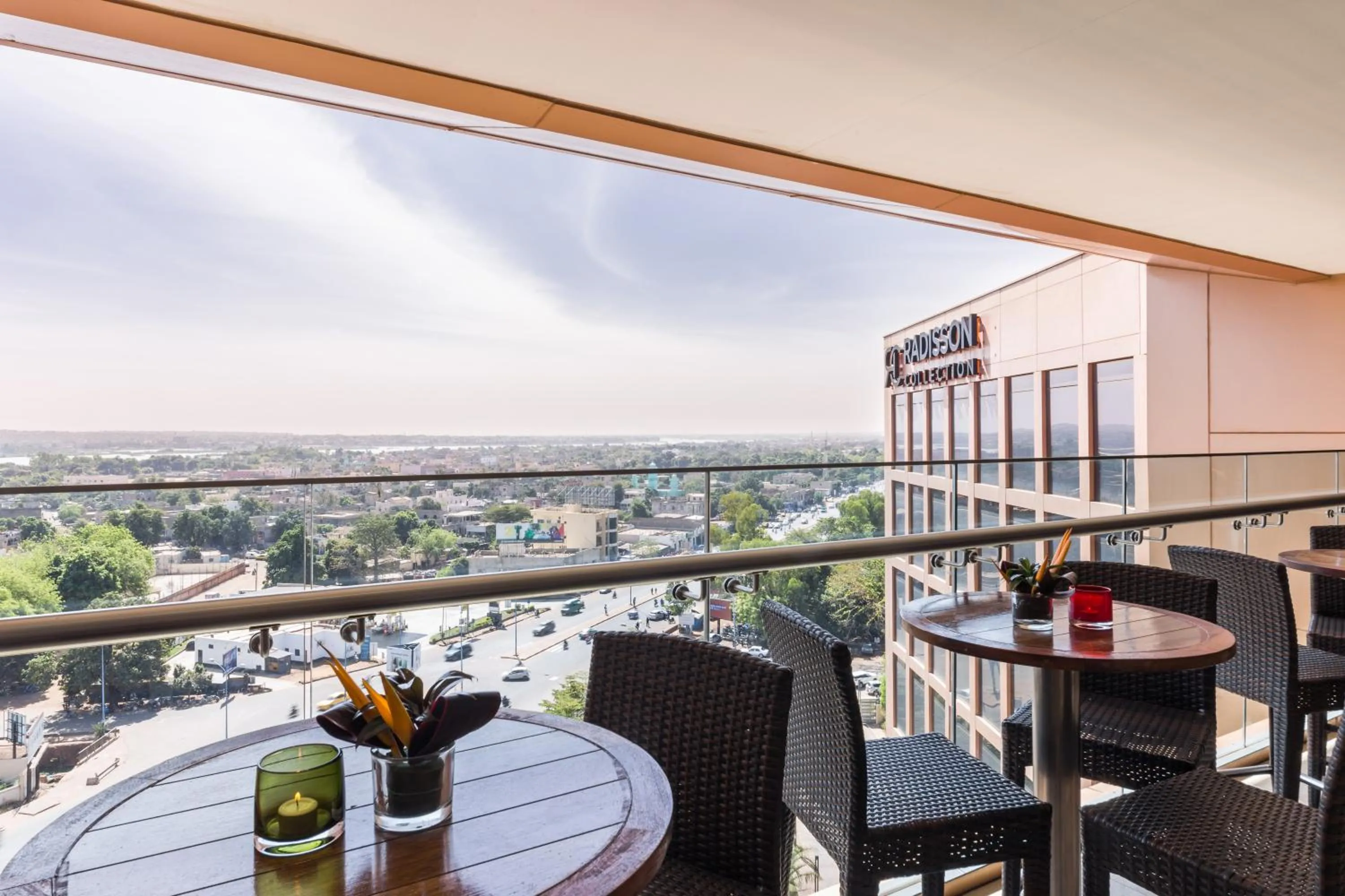 Lounge or bar in Radisson Collection Hotel Bamako