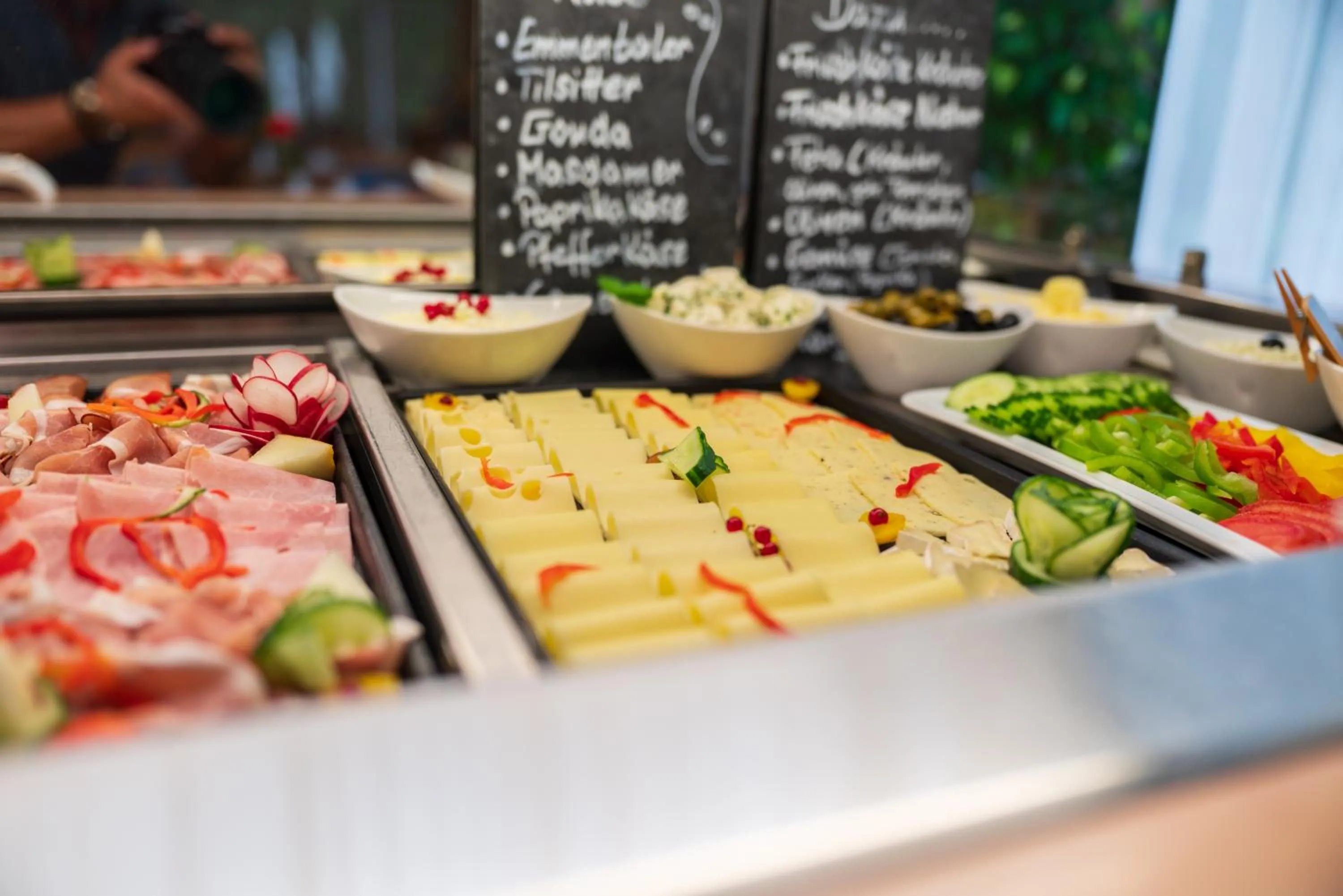 Buffet breakfast in Reichels Parkhotel