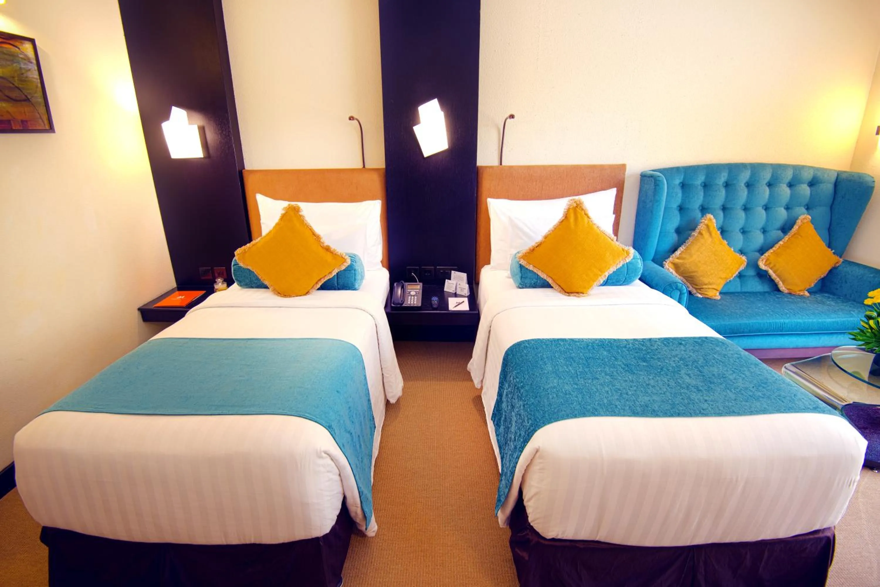 Bed in Sterlings Mac Hotel