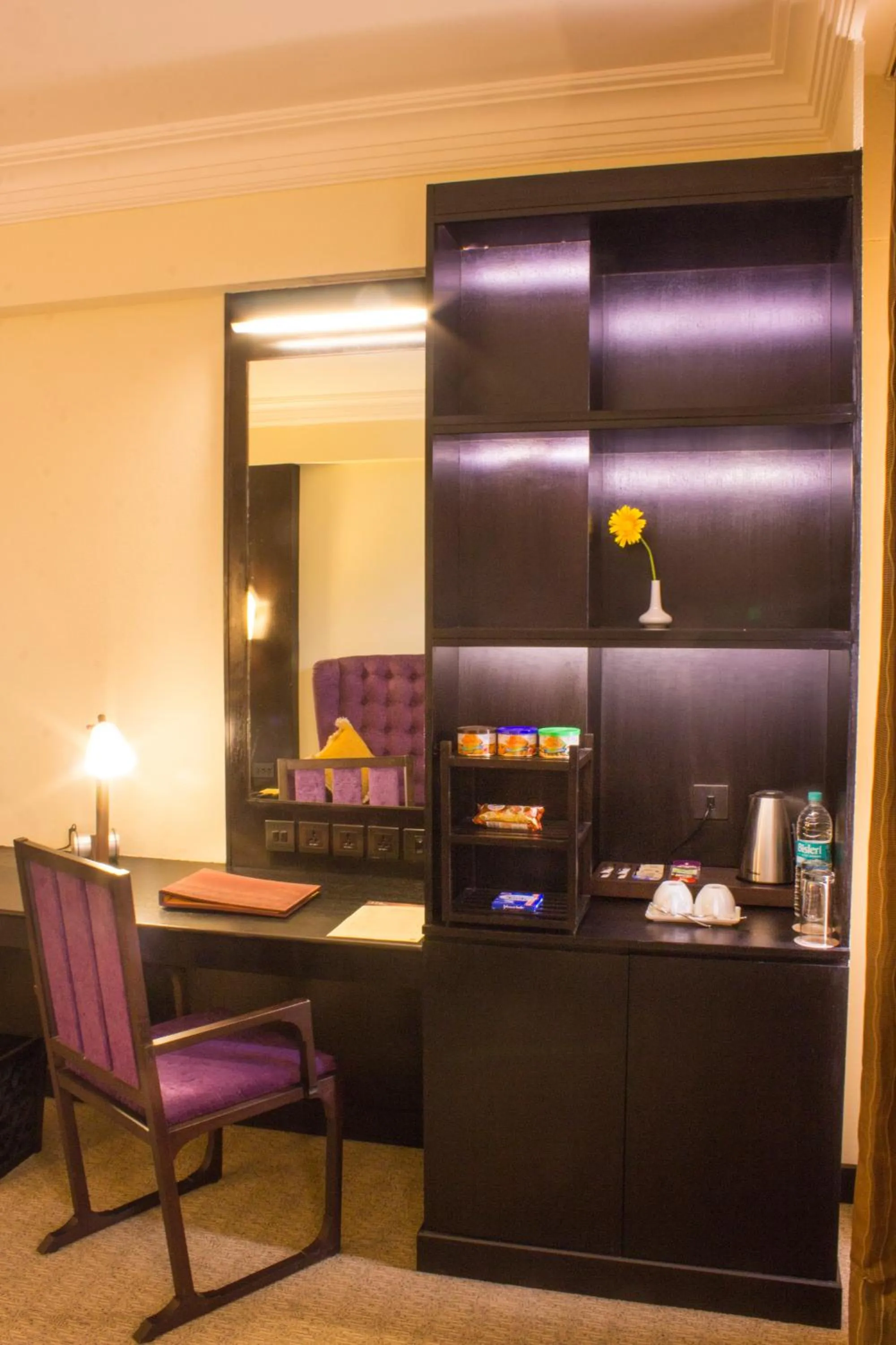 Coffee/tea facilities in Sterlings Mac Hotel