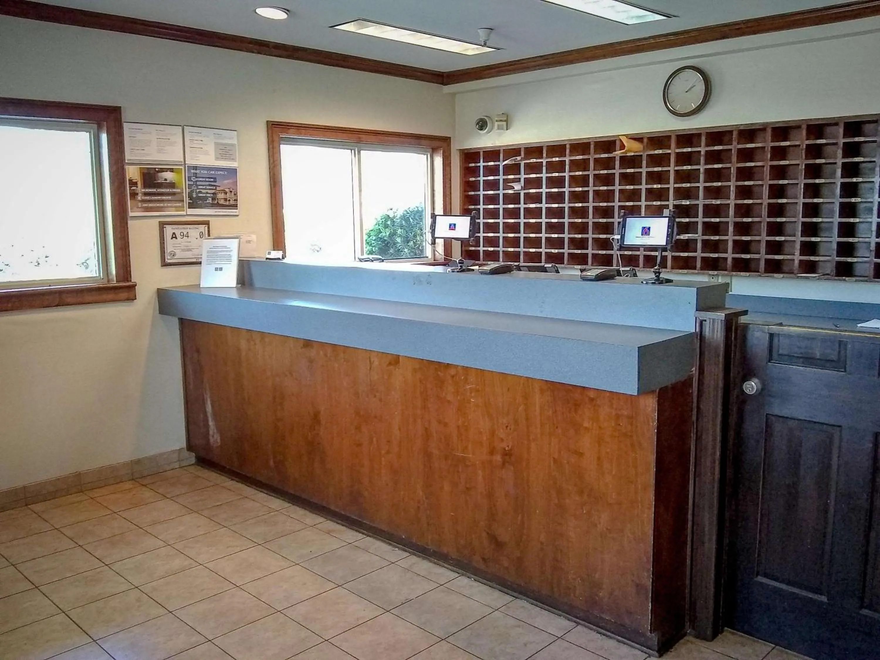 Lobby or reception in Studio 6-Fayetteville, NC - Fort Liberty Area