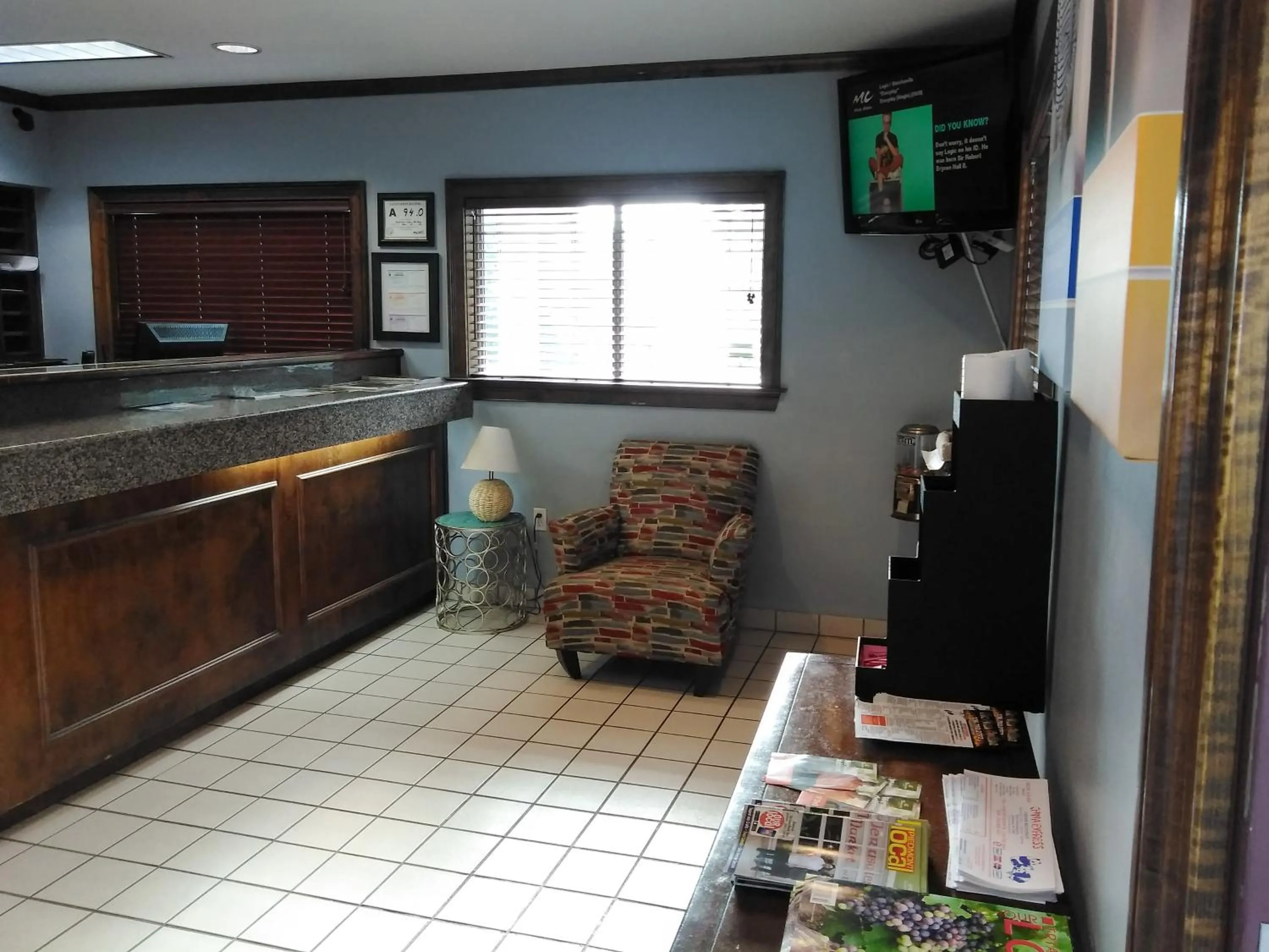 Lobby or reception in Studio 6 Greensboro NC I40