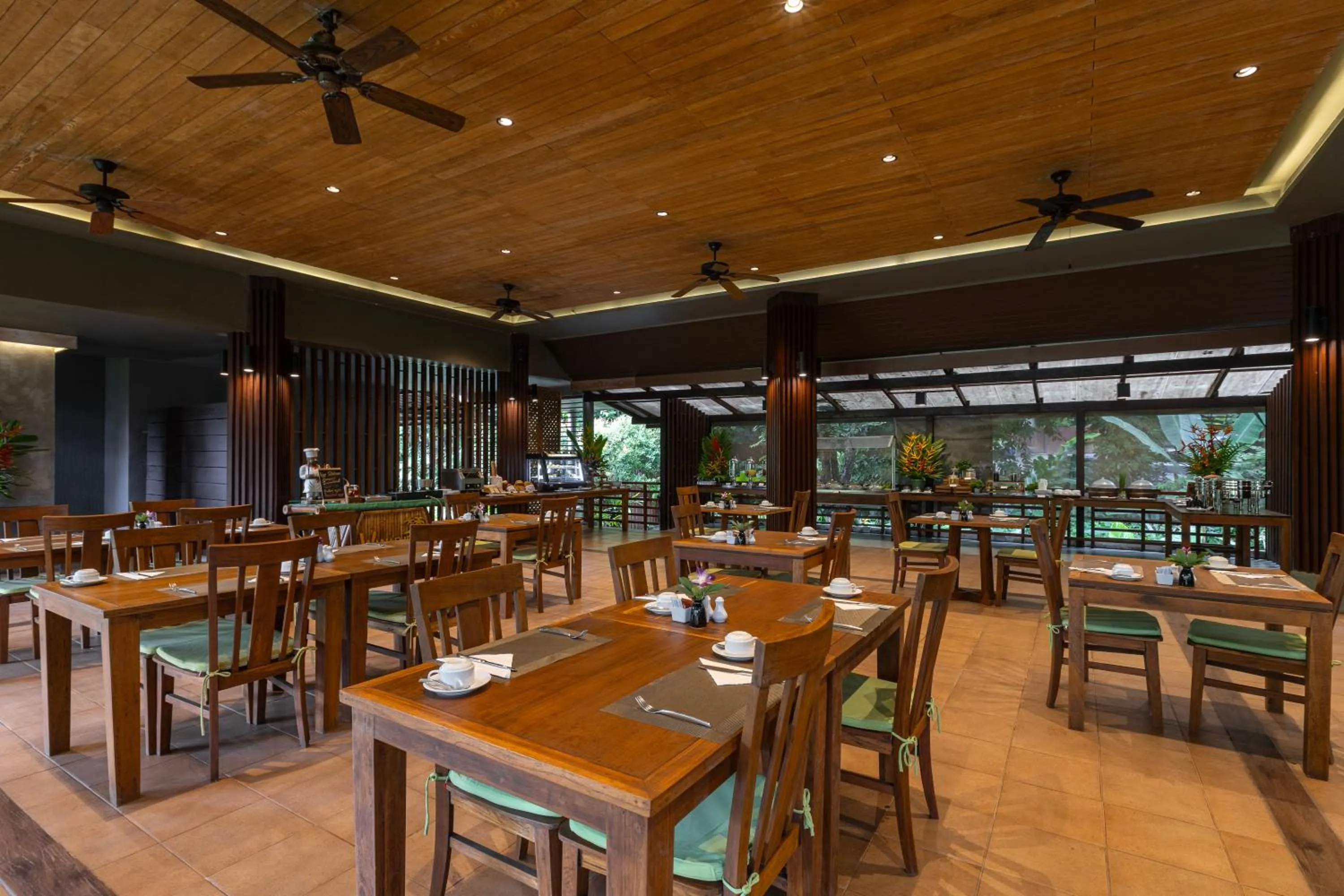 Restaurant/places to eat in Khaolak Wanaburee Resort - SHA Extra Plus