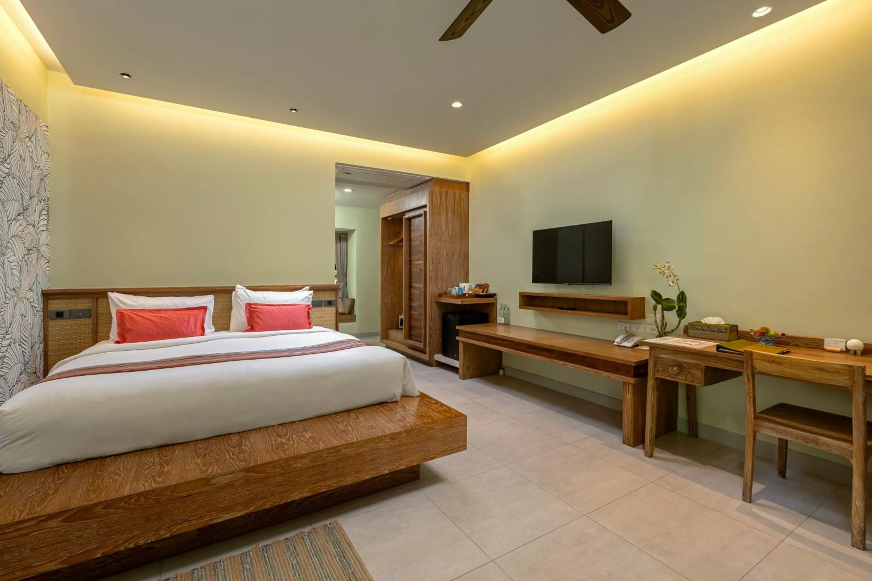 Bed in Khaolak Wanaburee Resort - SHA Extra Plus