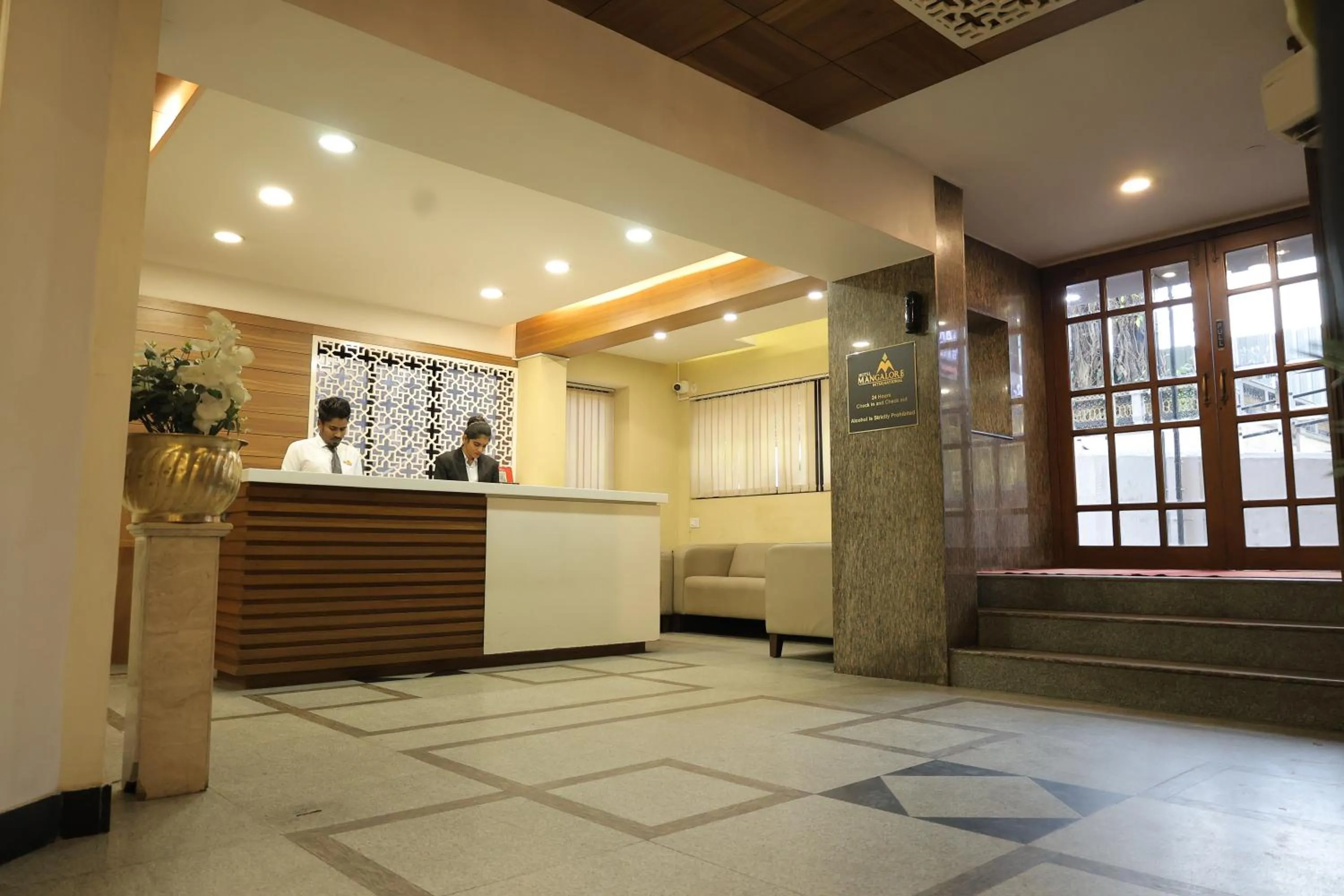 Lobby or reception in Hotel Mangalore International