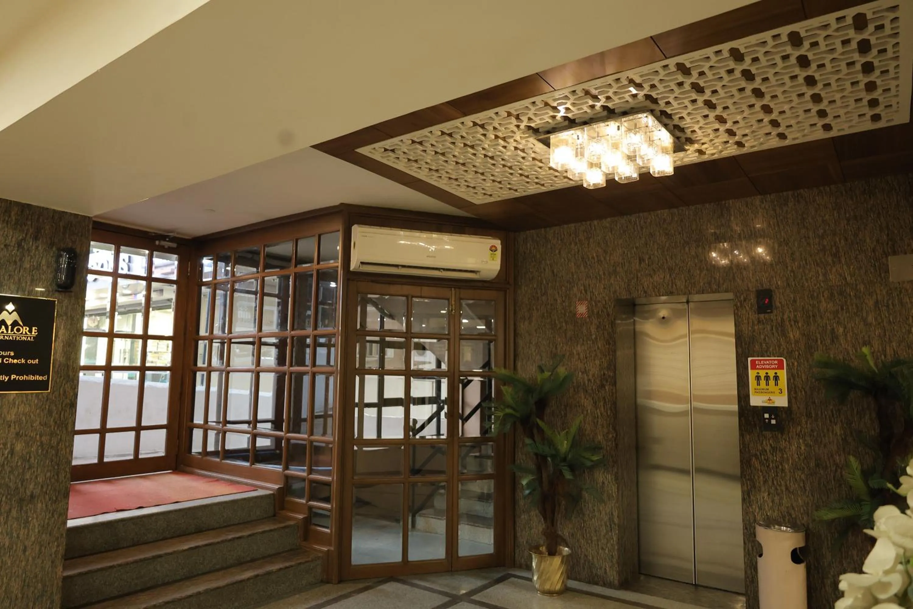 elevator in Hotel Mangalore International