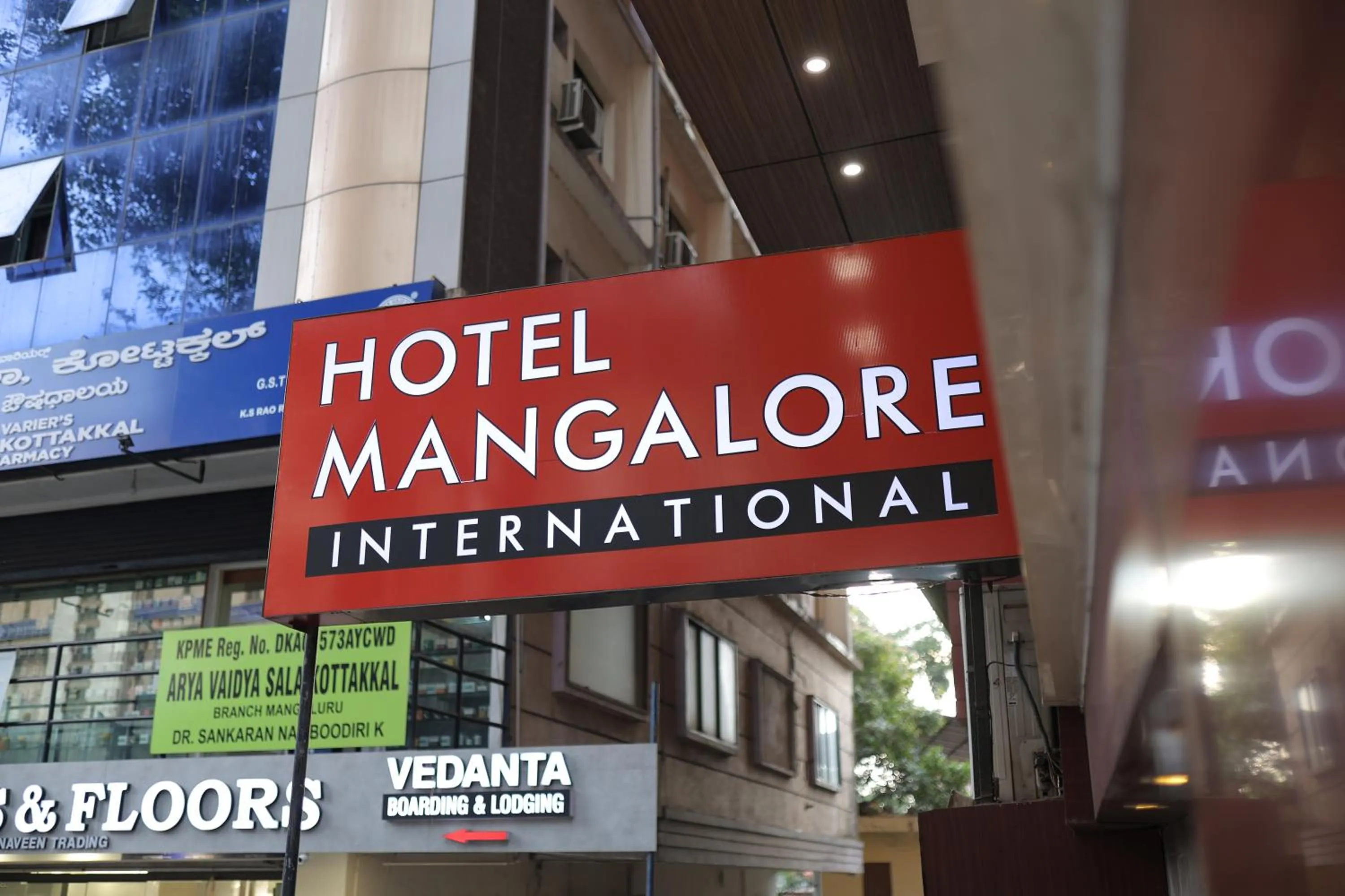 Logo/Certificate/Sign in Hotel Mangalore International