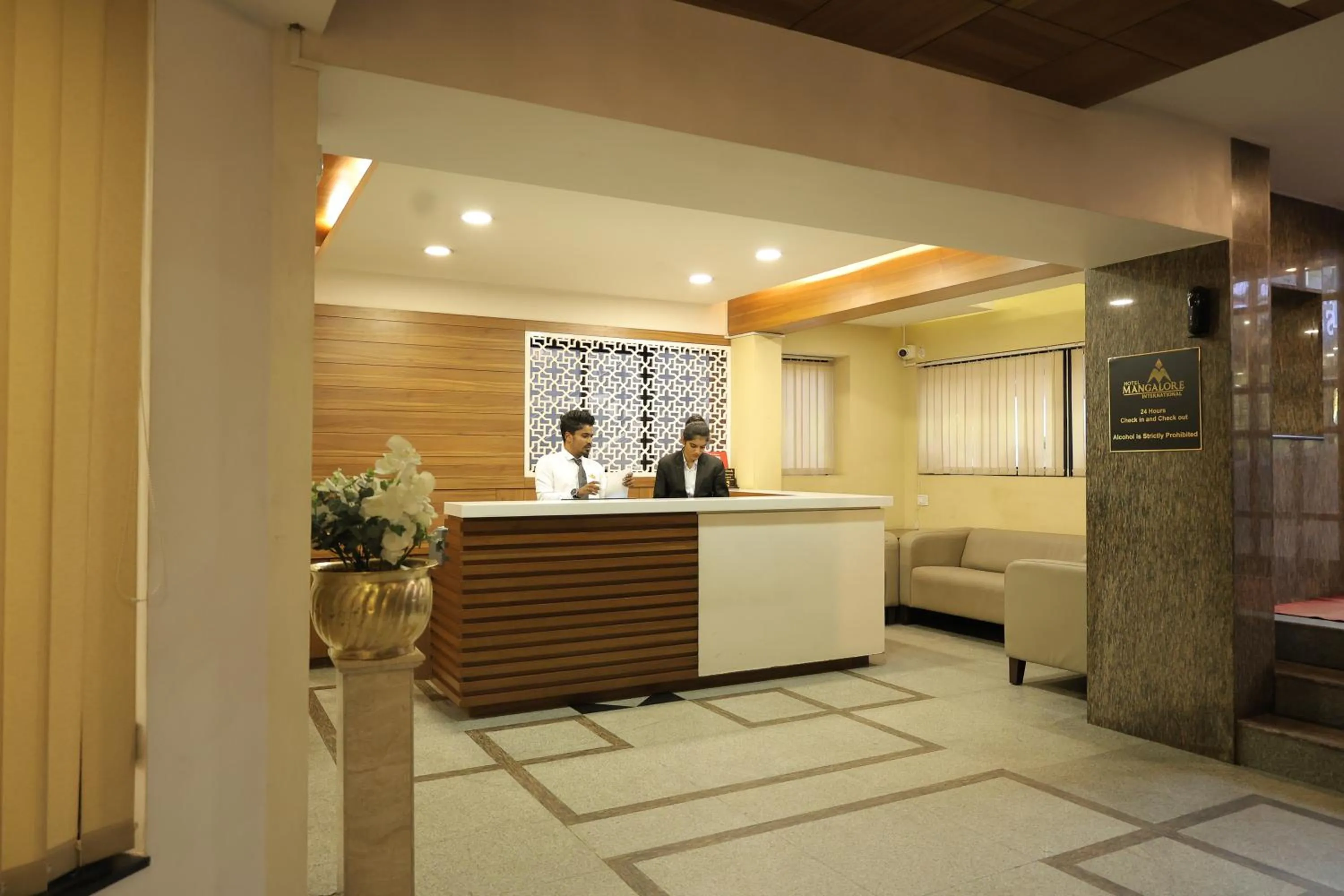 Lobby or reception in Hotel Mangalore International