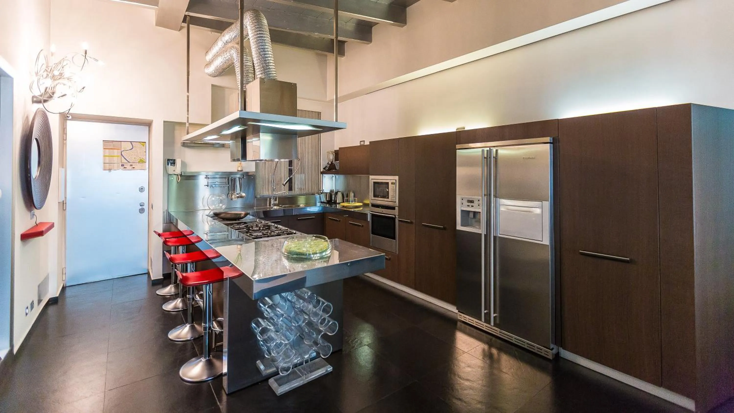 Kitchen or kitchenette in Rental in Rome Cosmopolitan hi-tech