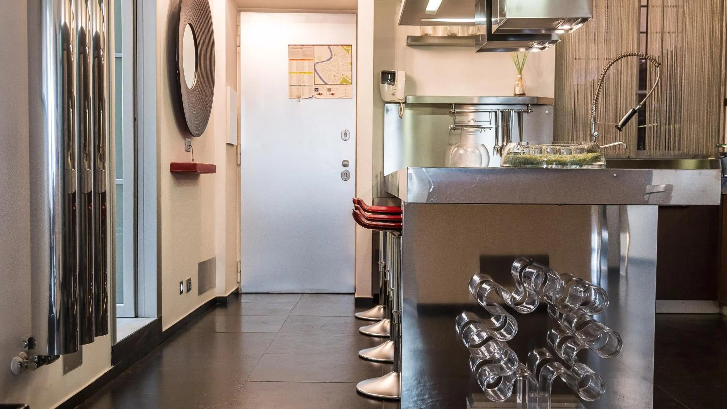 Kitchen or kitchenette in Rental in Rome Cosmopolitan hi-tech