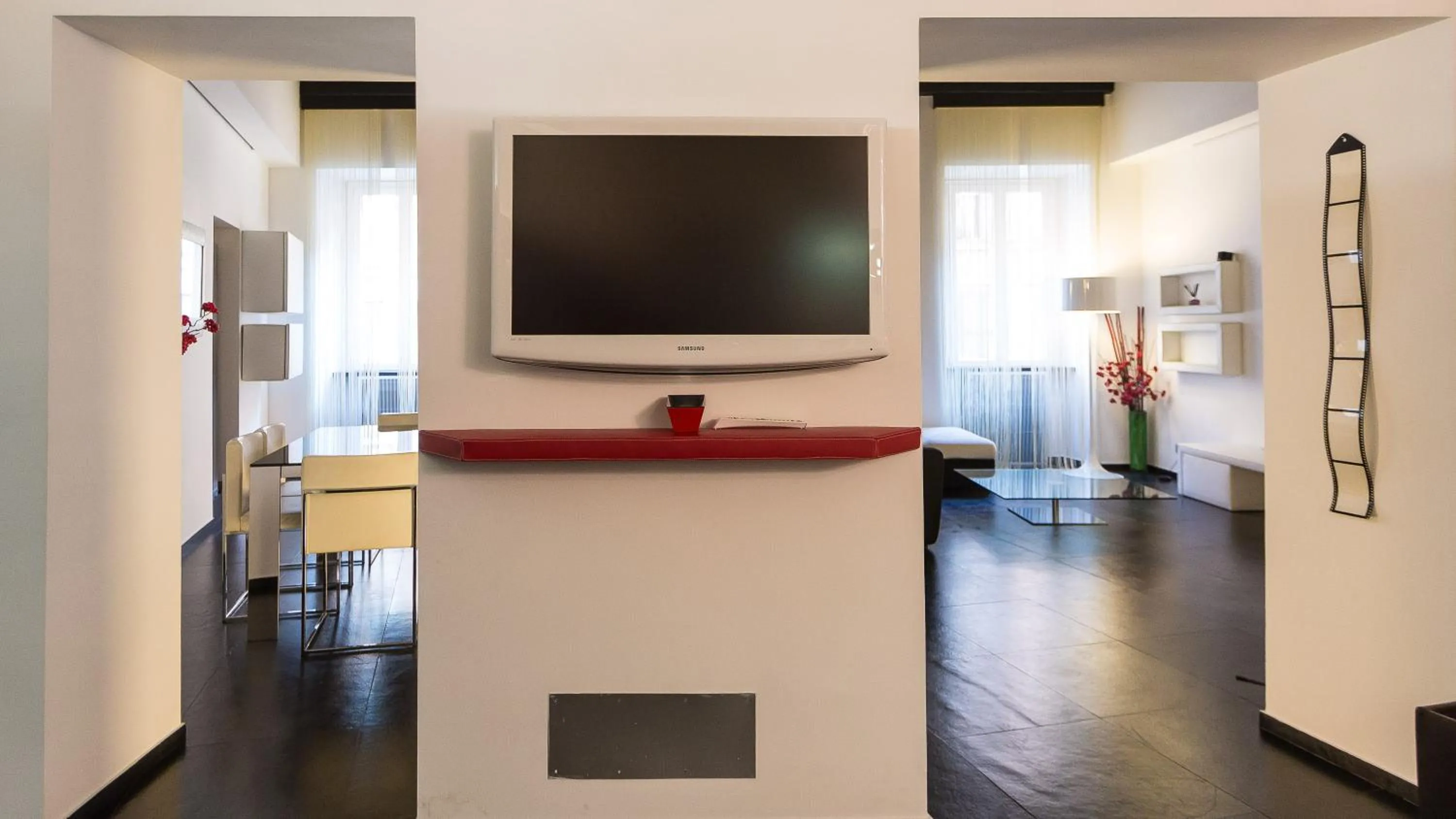 TV and multimedia in Rental in Rome Cosmopolitan hi-tech