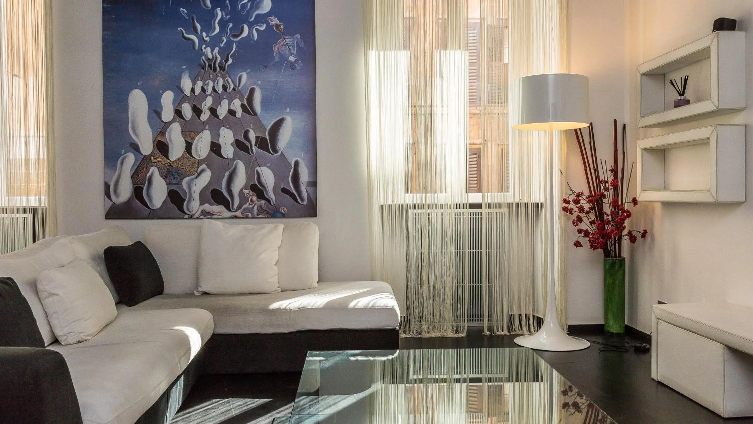 Living room in Rental in Rome Cosmopolitan hi-tech