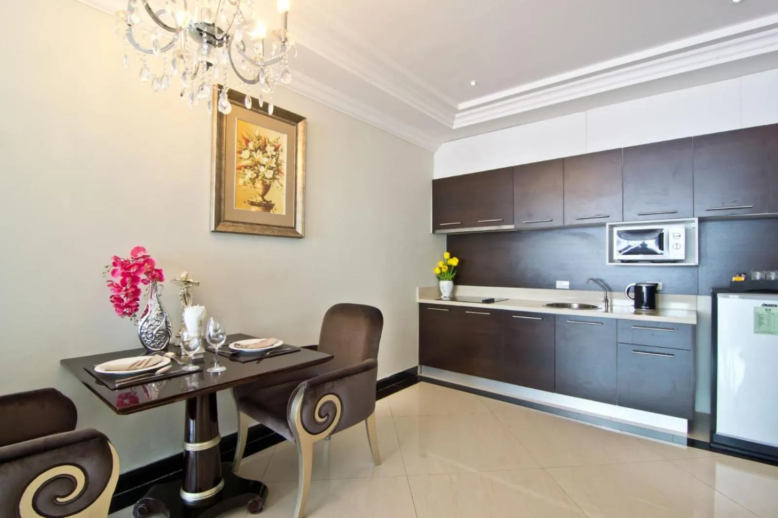 Coffee/tea facilities in LK Royal Wing