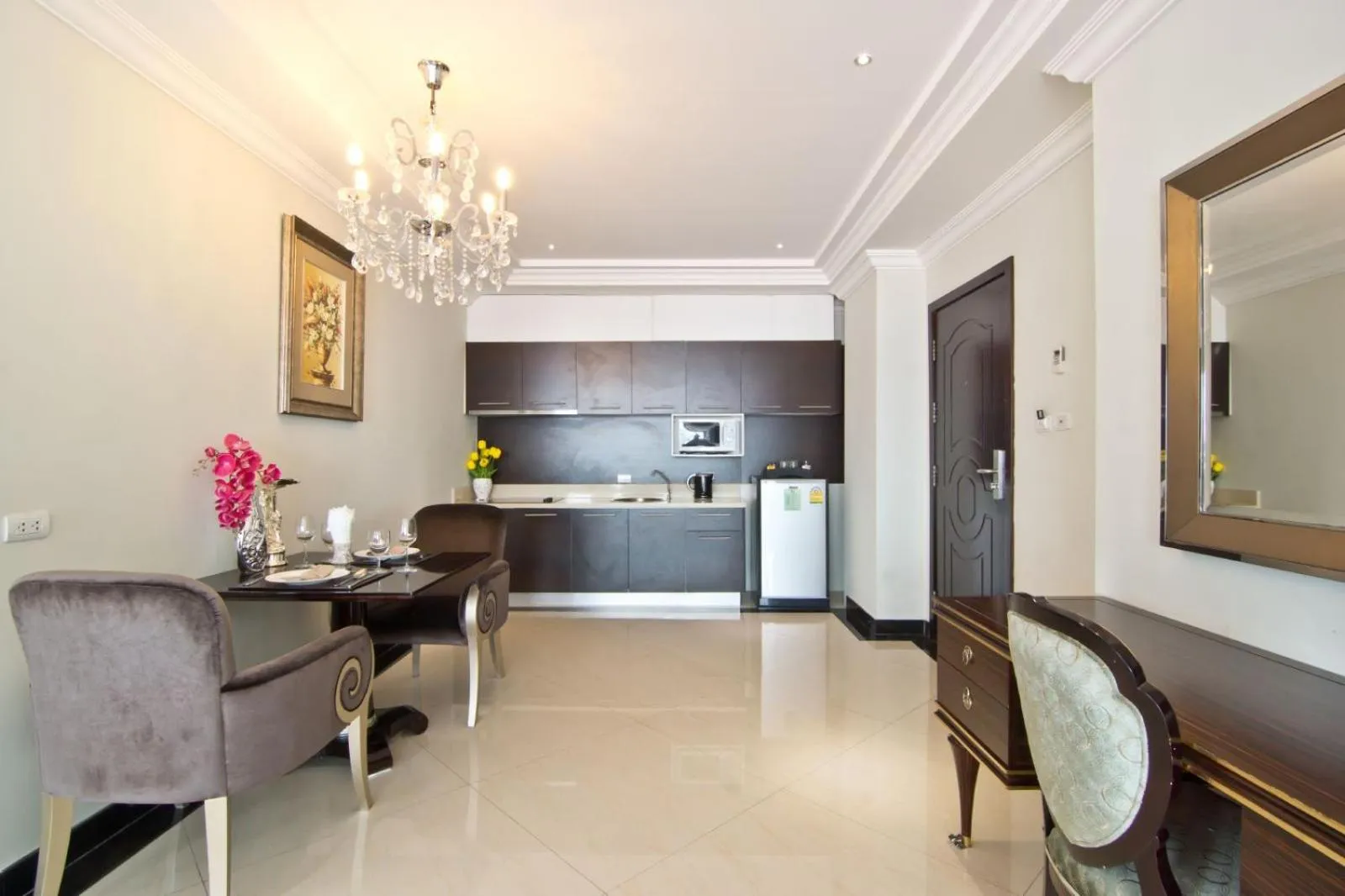 Coffee/tea facilities in LK Royal Wing