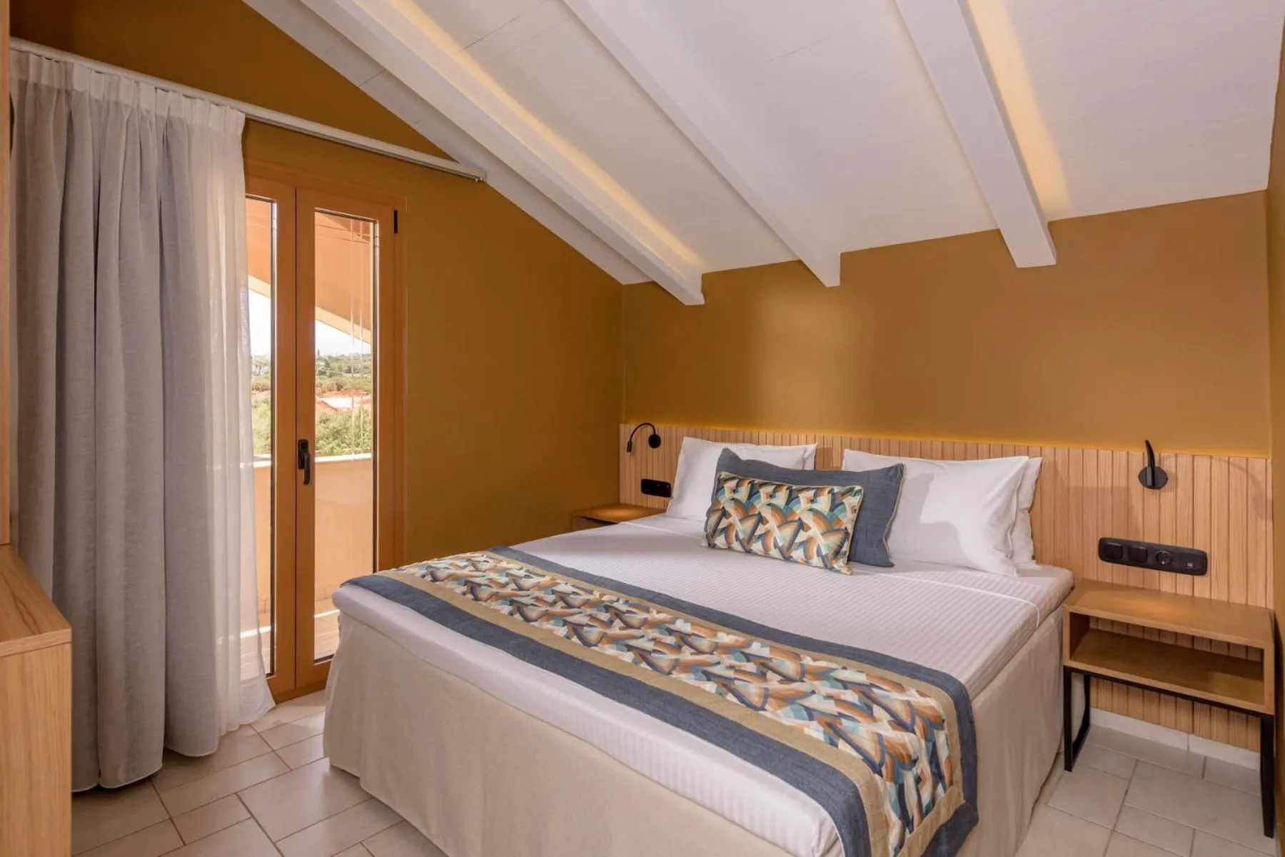 Bedroom, Bed in Lyttos Beach