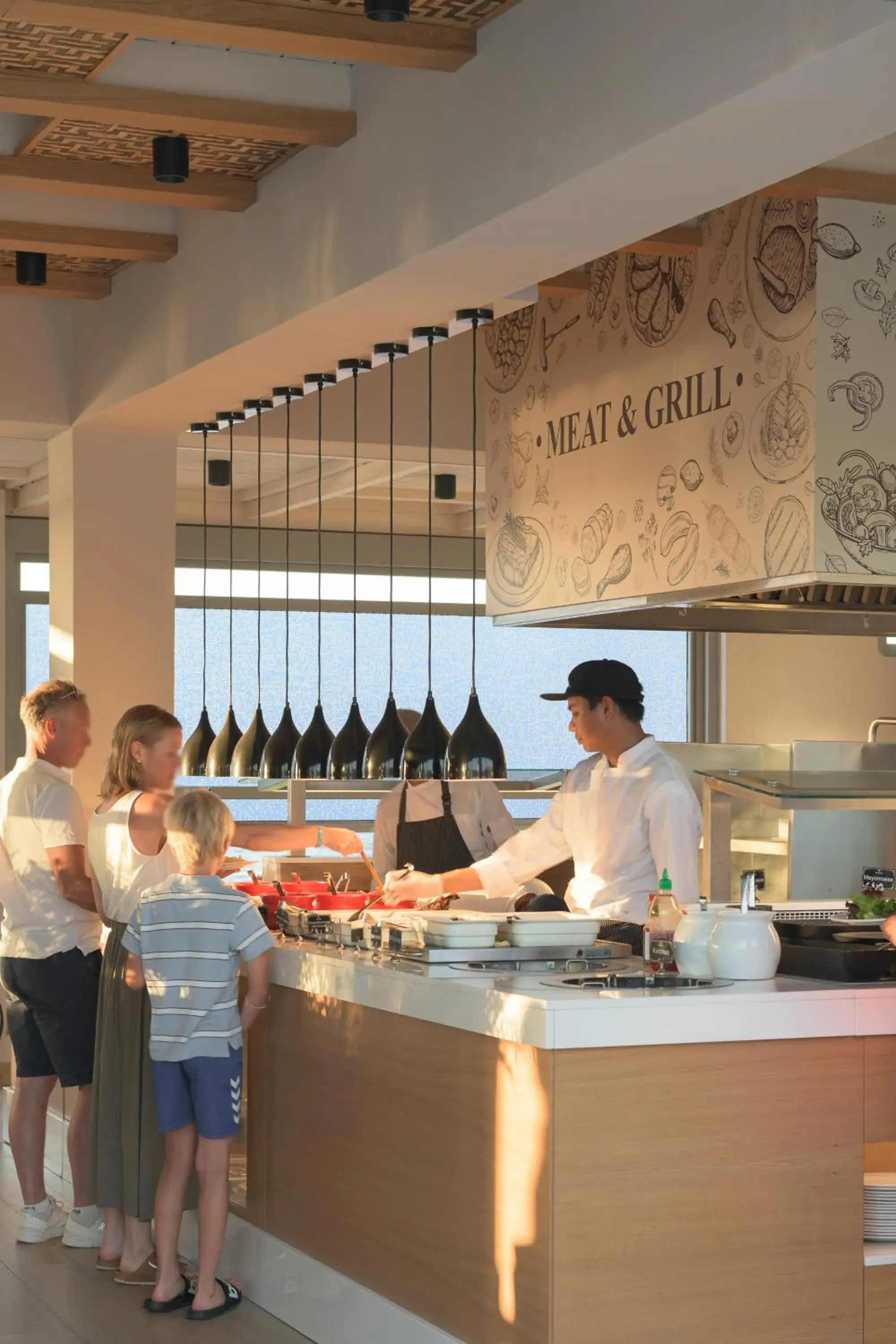 Restaurant/places to eat in Lyttos Beach Restaurant/places to eat in Lyttos Beach