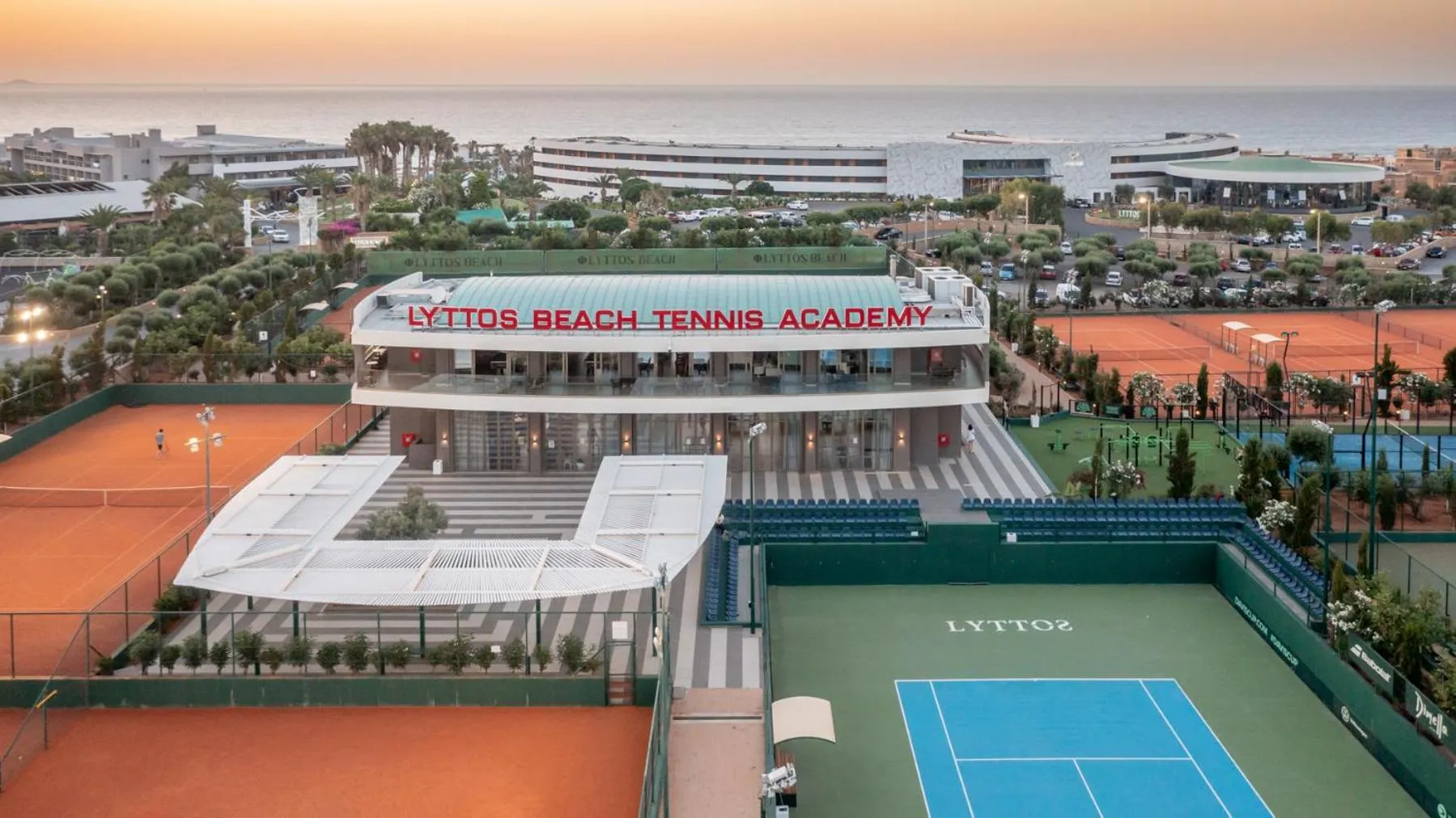 Tennis court in Lyttos Beach
