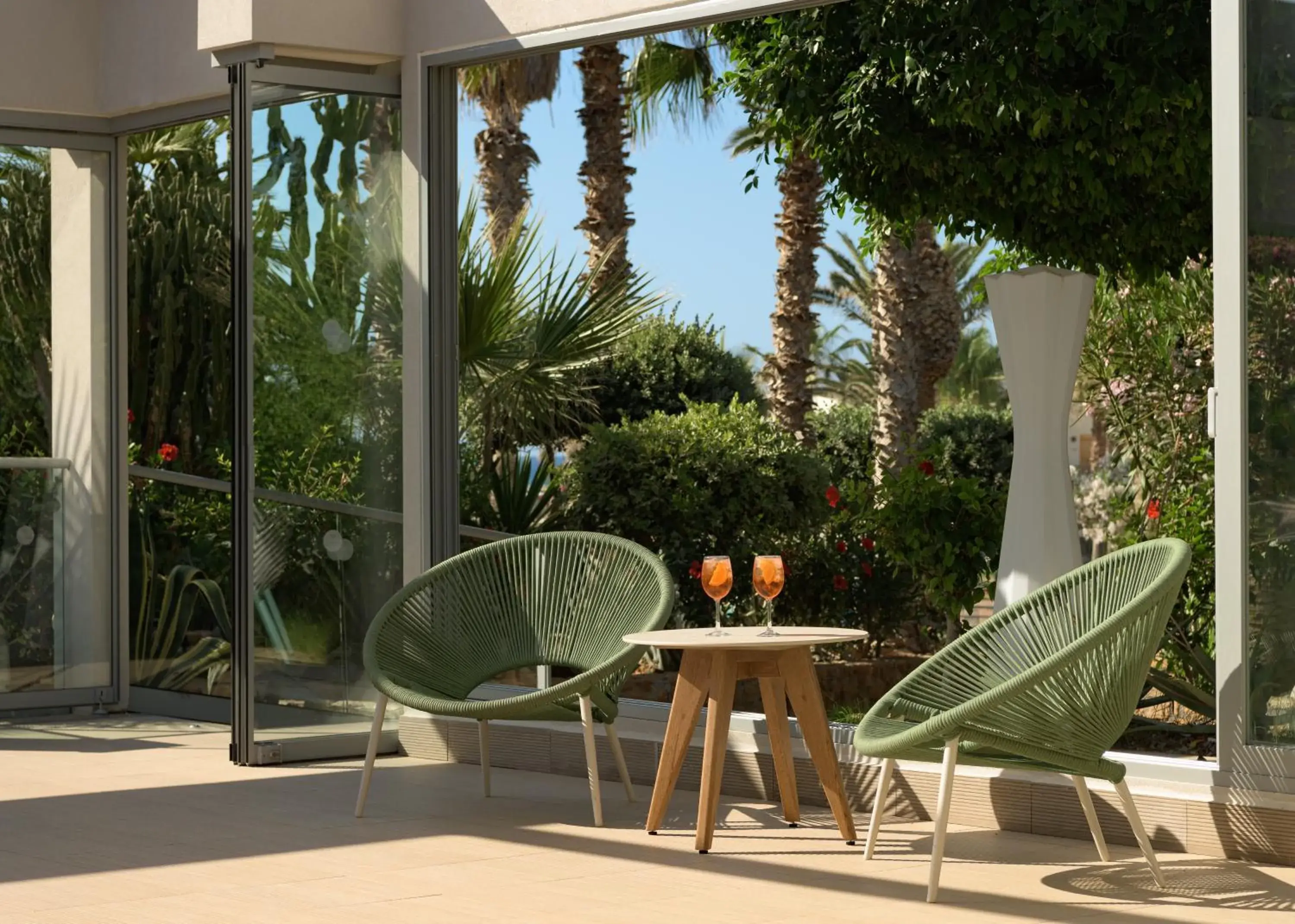 Restaurant/places to eat in Lyttos Beach Restaurant/places to eat in Lyttos Beach