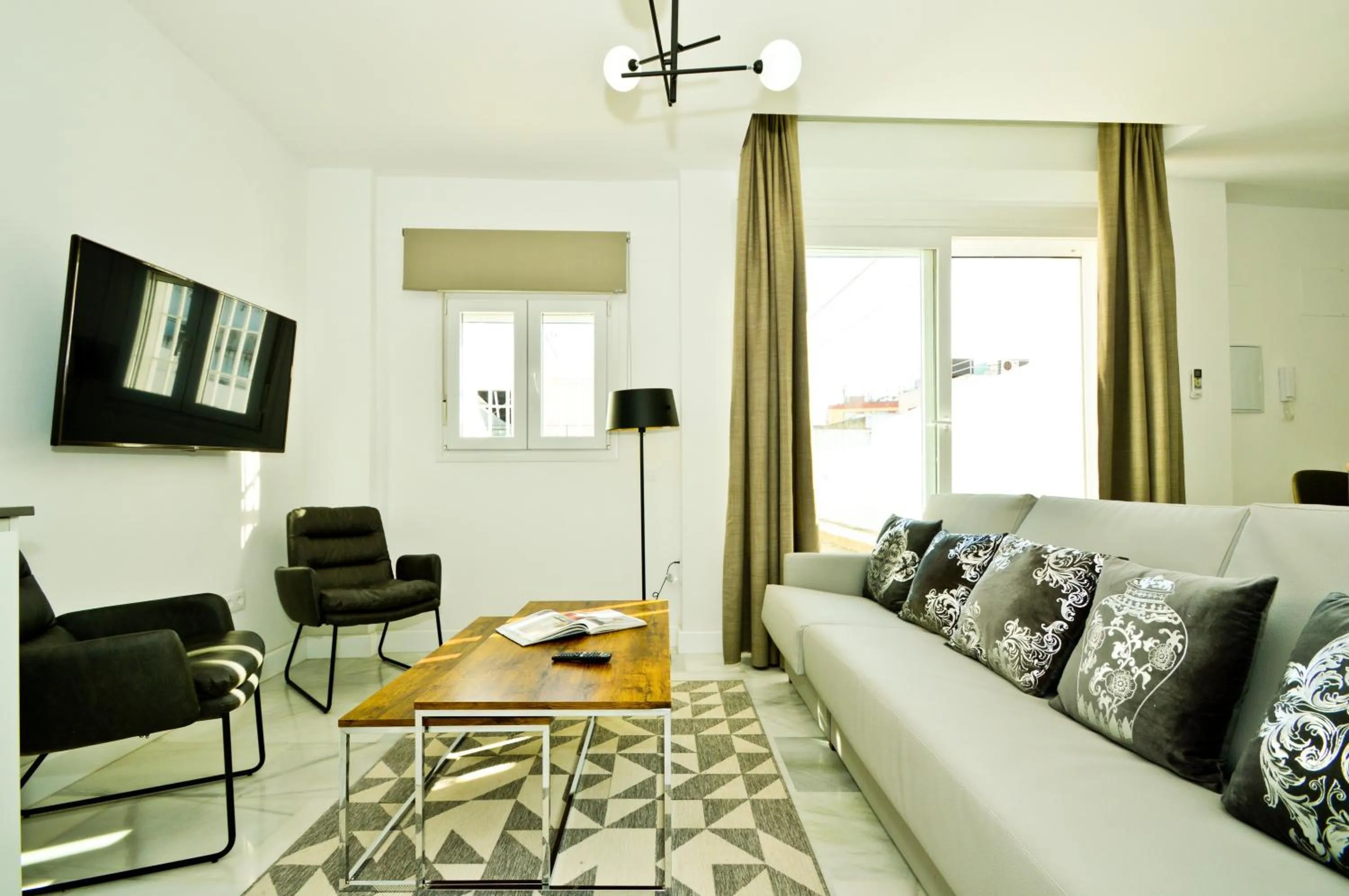 TV and multimedia in NineSuites