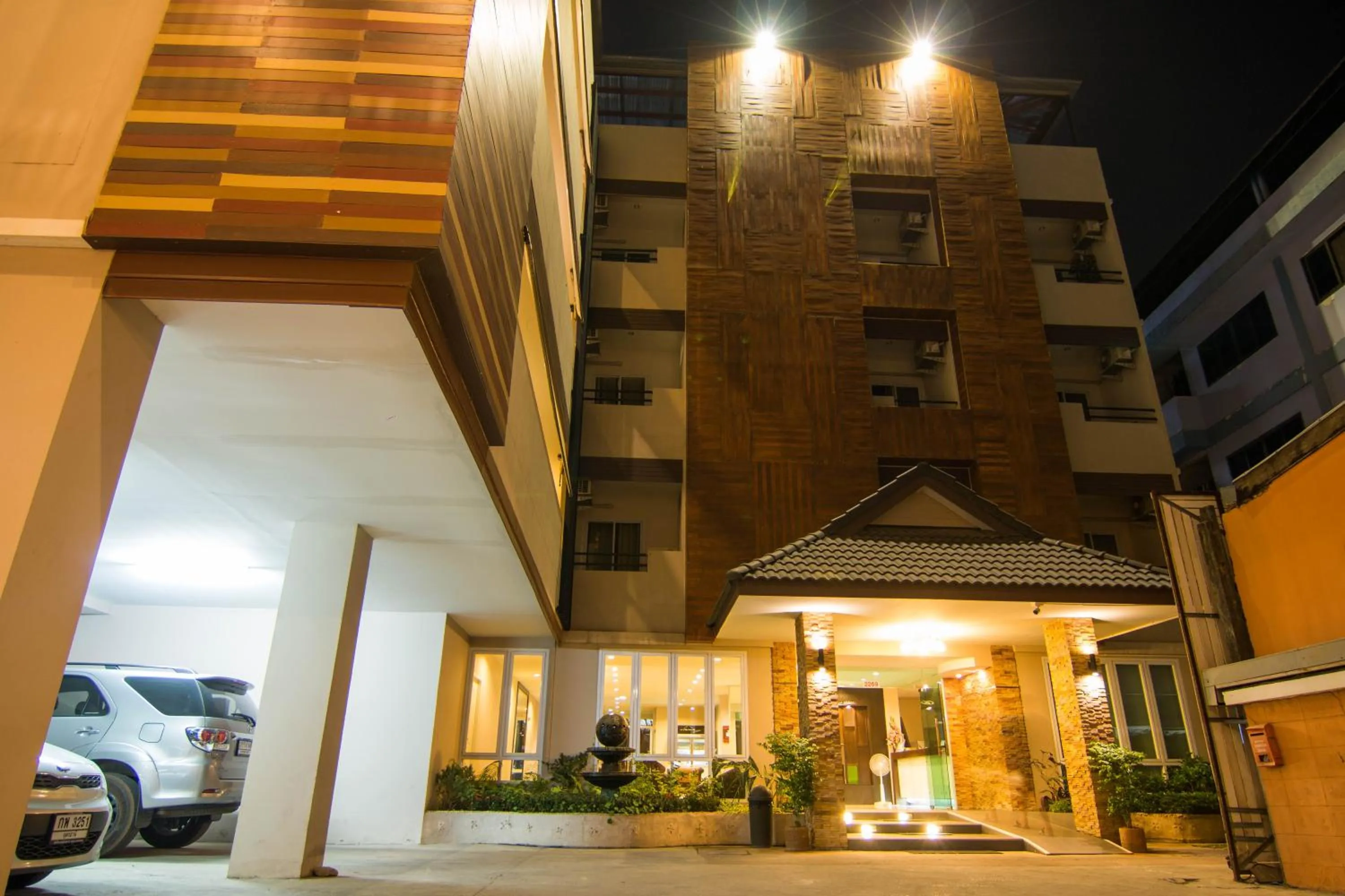 Facade/entrance in At Home at Udon