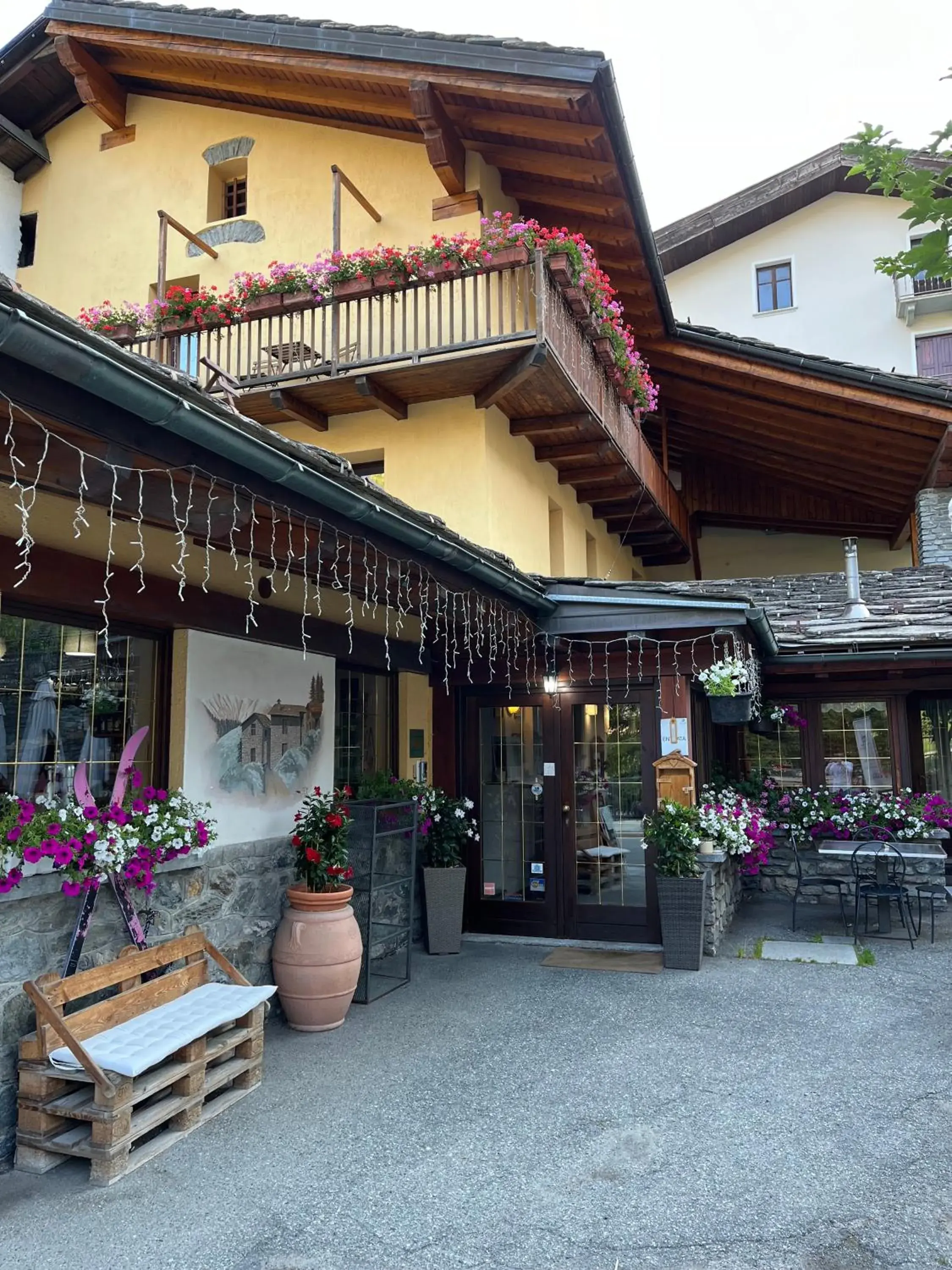 Hotel Coeur Du Village Hotel Coeur Du Village