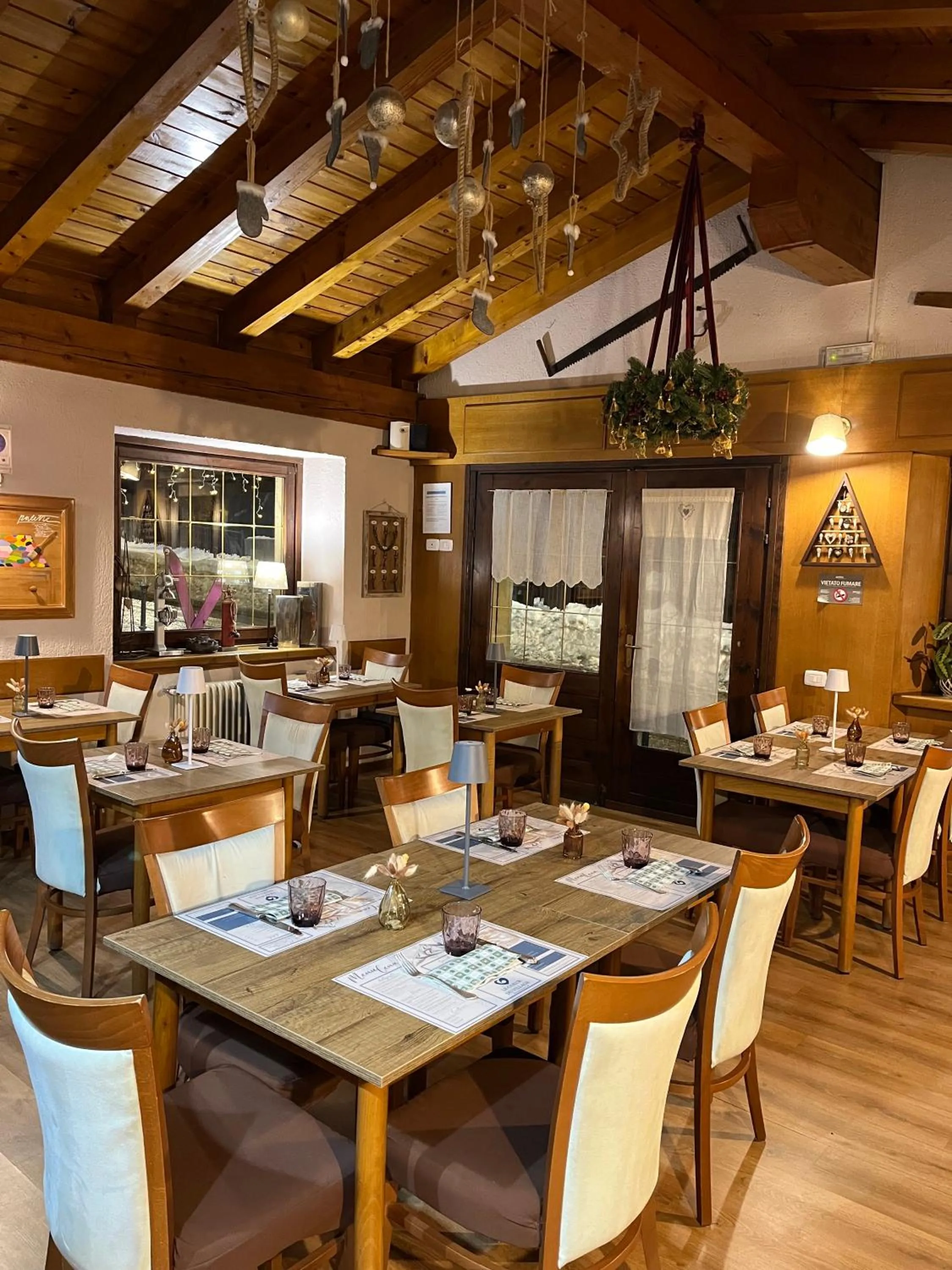 Hotel Coeur Du Village