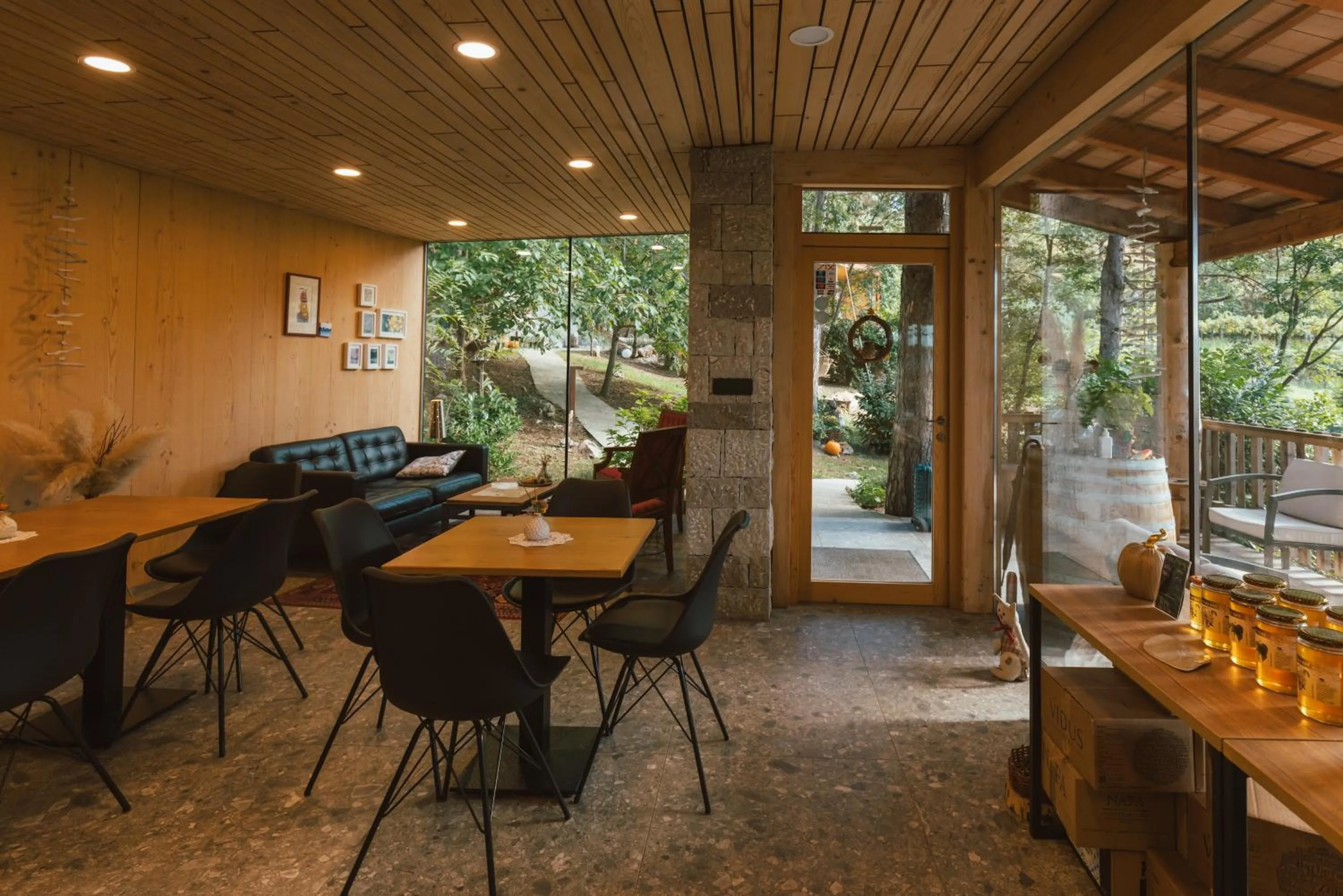 Lobby or reception in Theodosius Forest Village - Glamping in Vipava valley