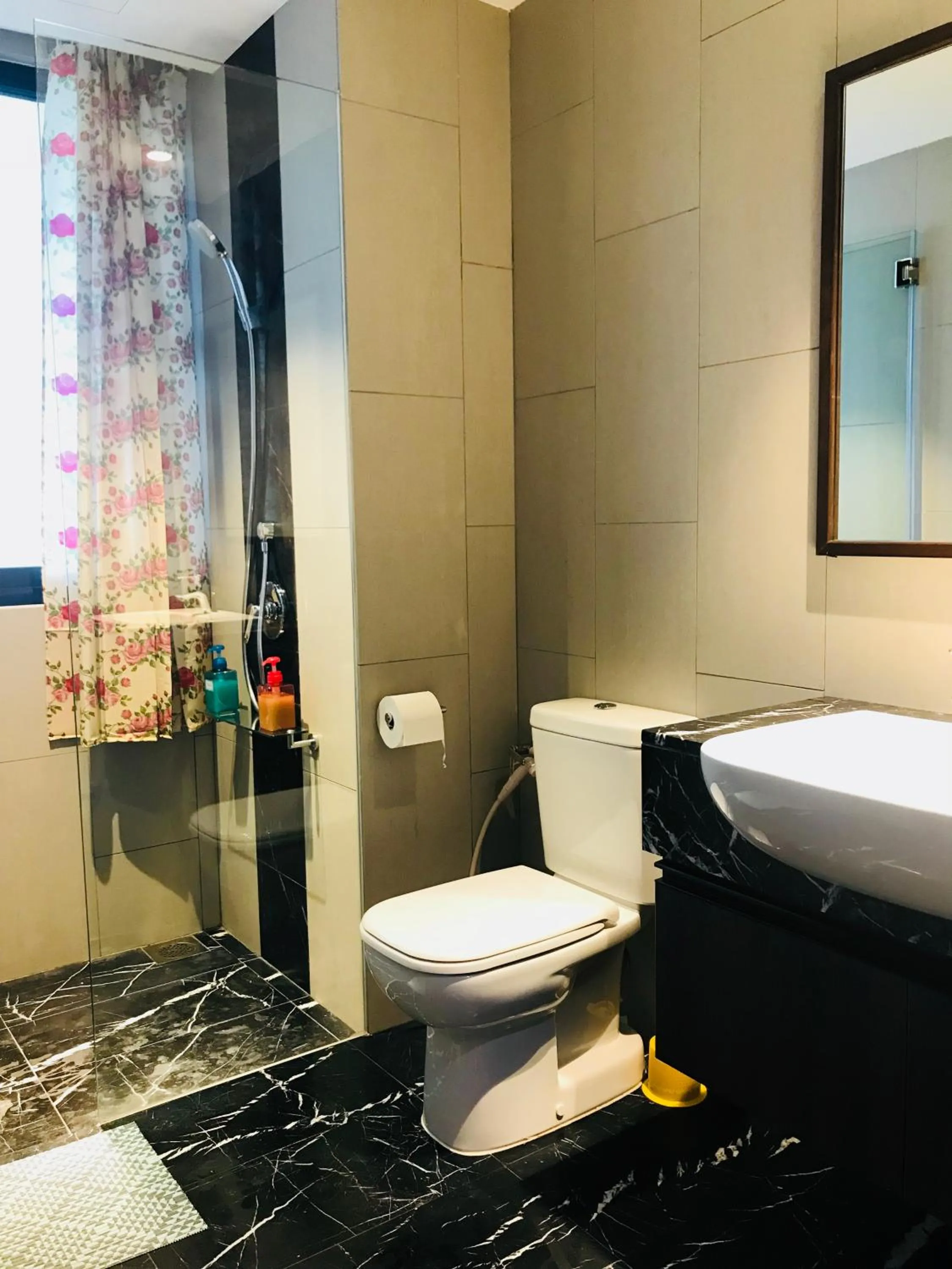 Bathroom in The Landmark by Katana