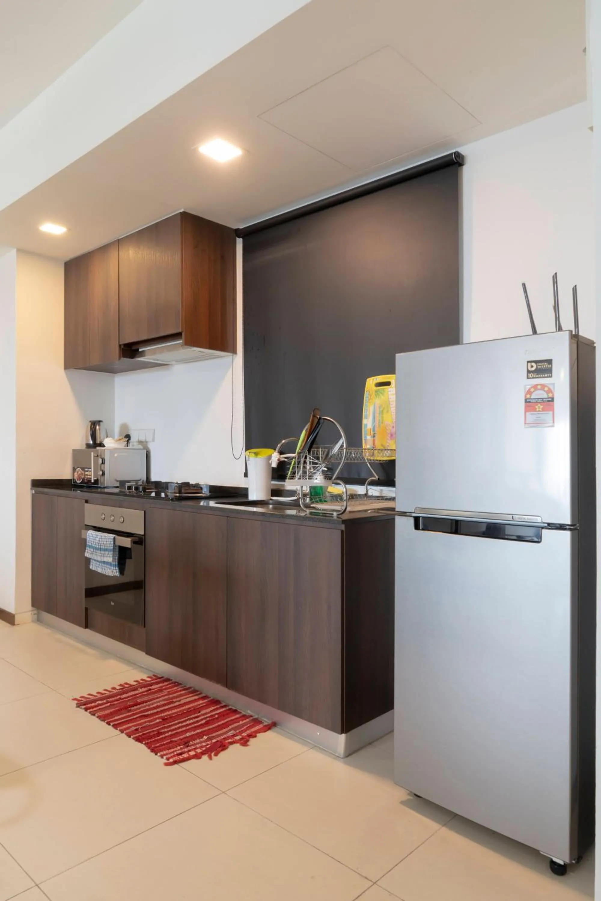 Kitchen or kitchenette in The Landmark by Katana