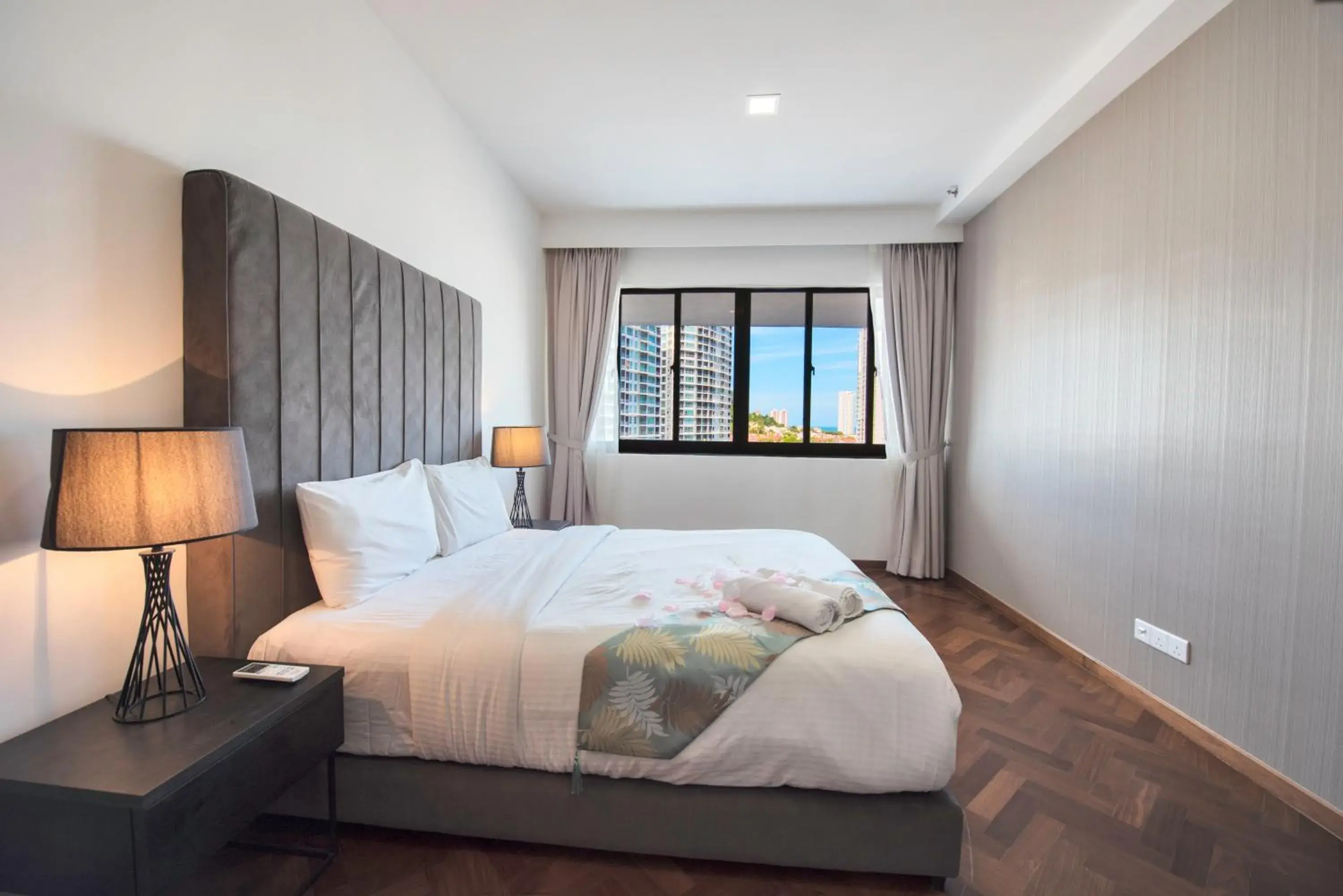 Bedroom, Bed in The Landmark by Katana Bedroom, Bed in The Landmark by Katana