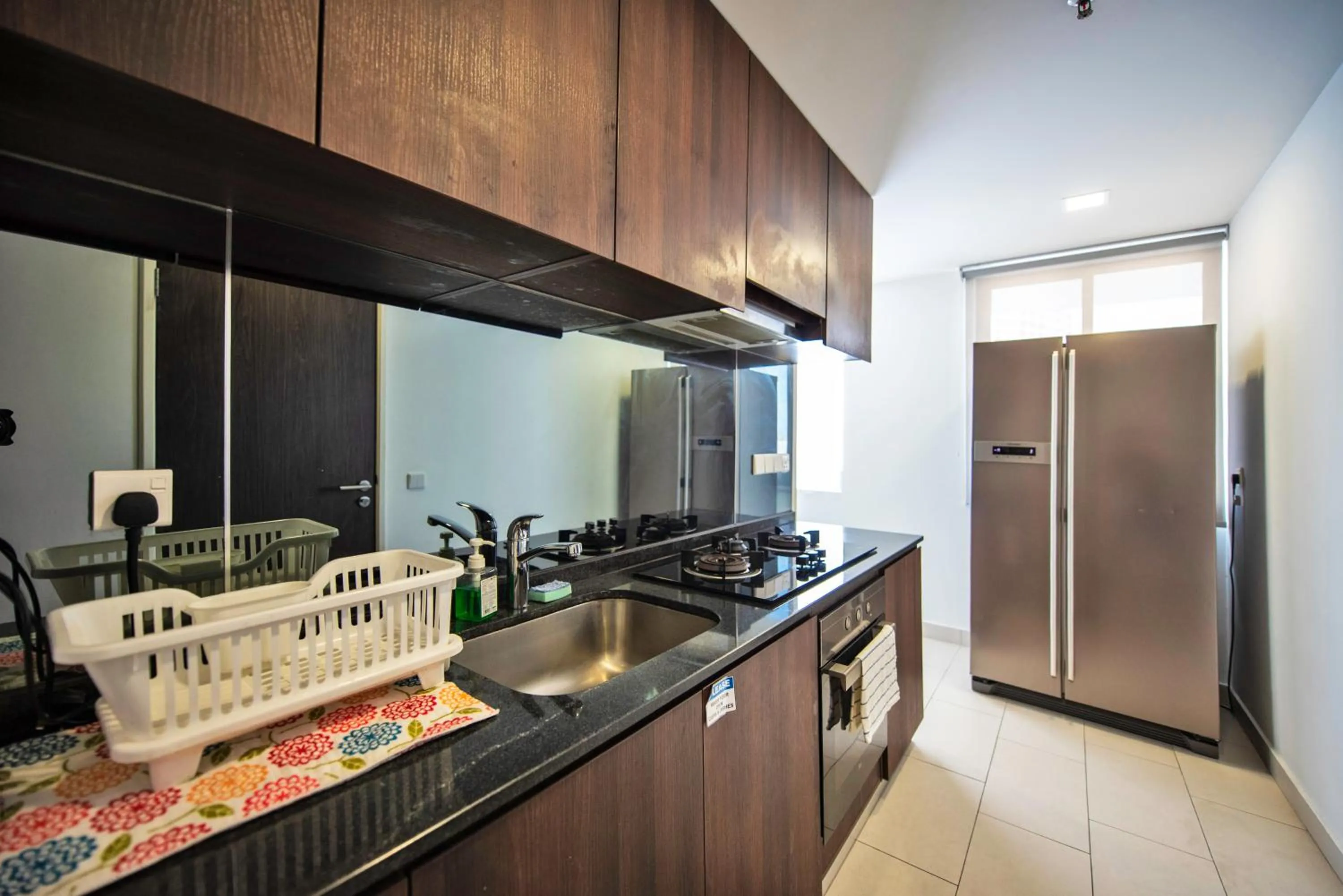 Kitchen or kitchenette in The Landmark by Katana