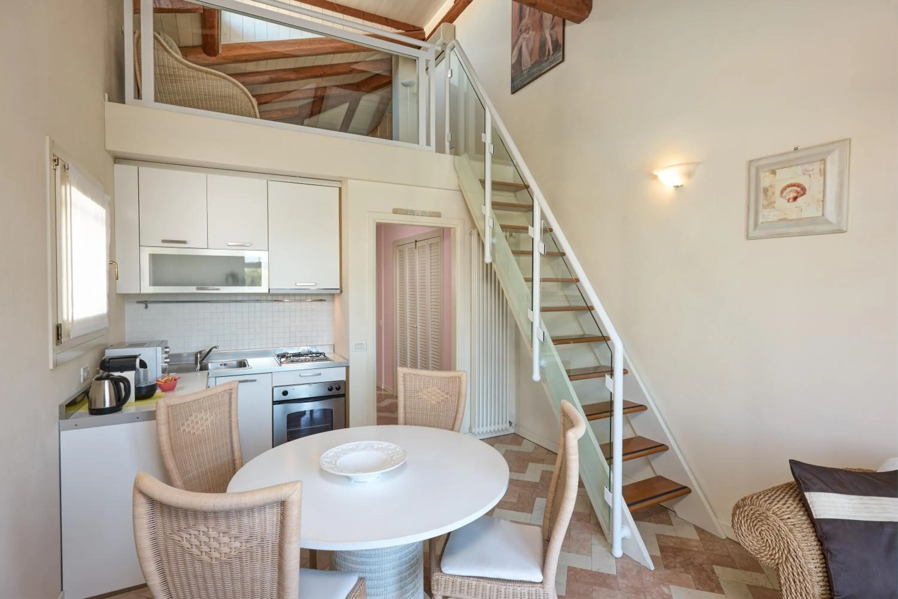 Kitchen or kitchenette in Villa Carlotta Jesolo Lido