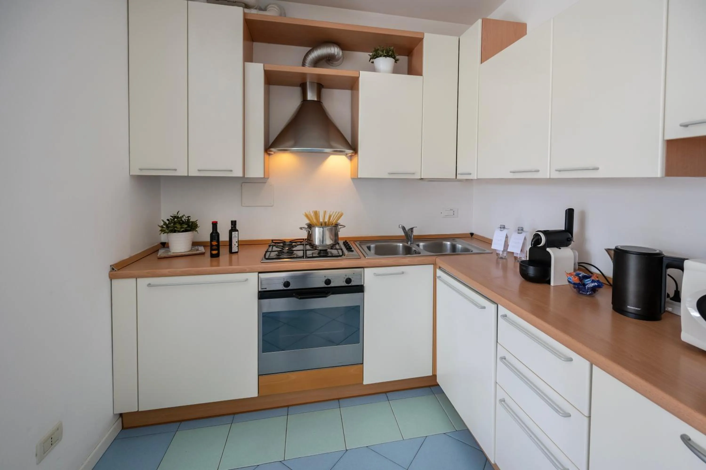 Kitchen or kitchenette in Villa Carlotta Jesolo Lido