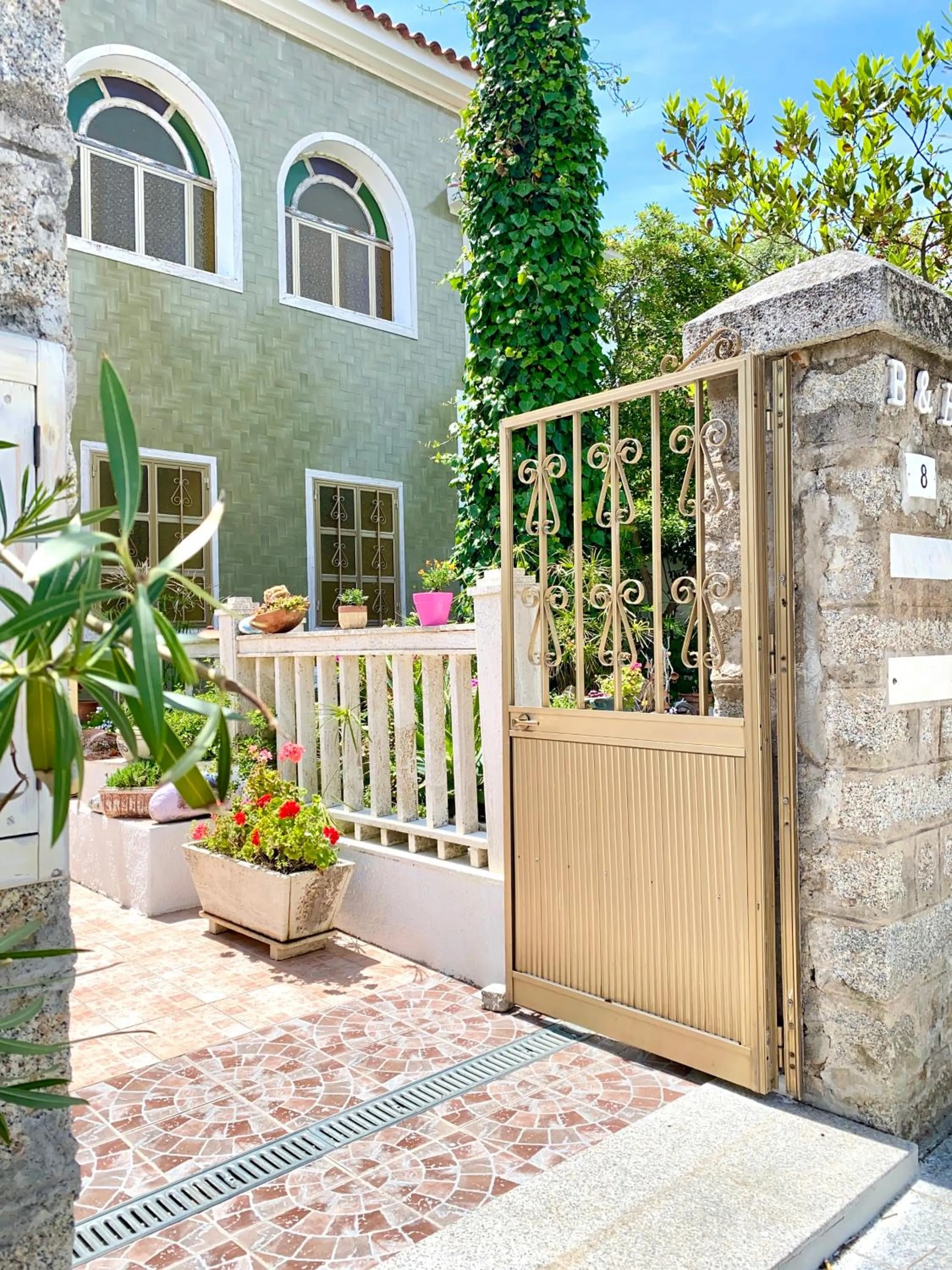 Property building in Villa Rocco Rooms