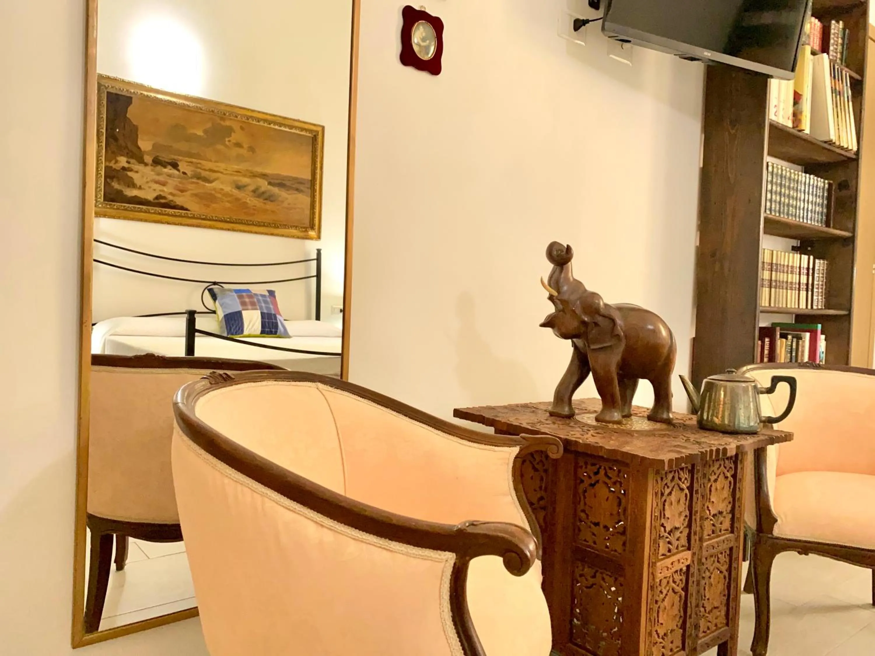 Seating area in Villa Rocco Rooms