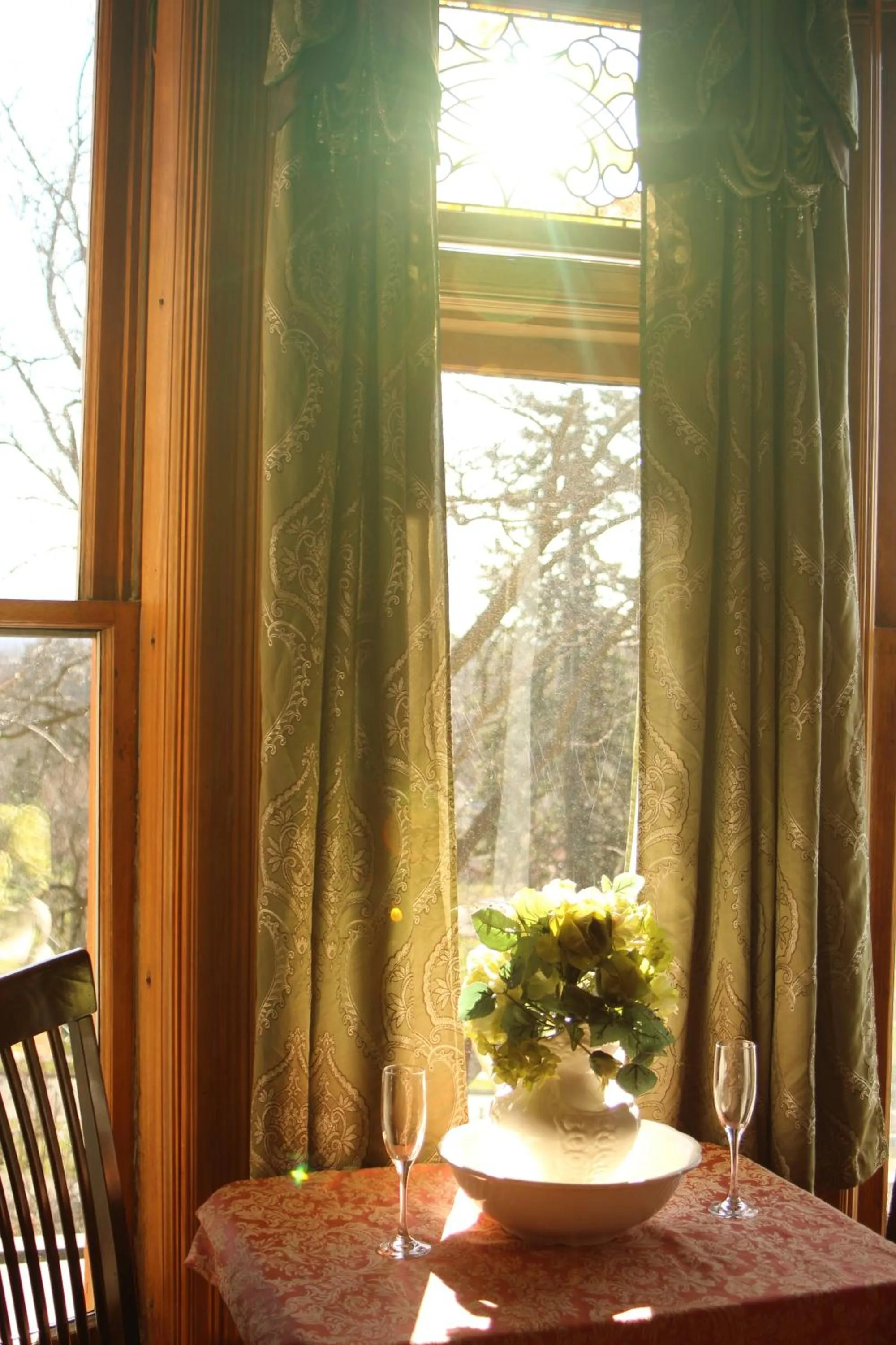 Henderson Castle Inn