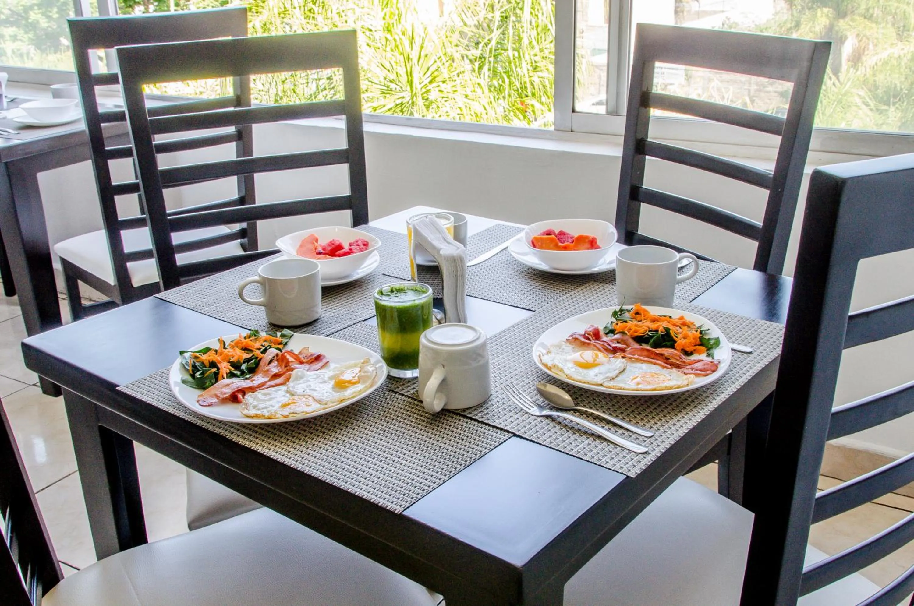 Restaurant/places to eat in European Life Style Executive Suites