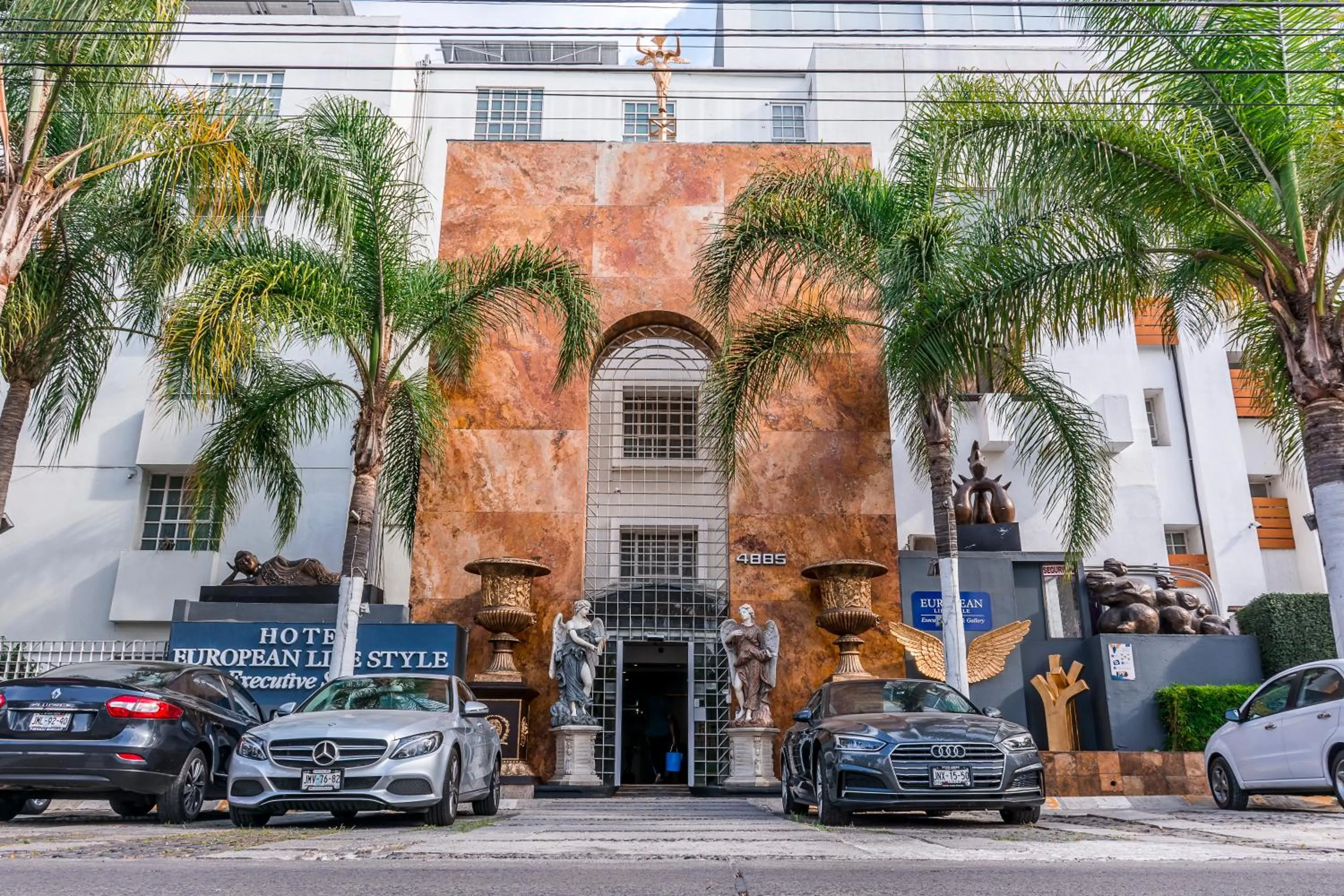 Facade/entrance in European Life Style Executive Suites