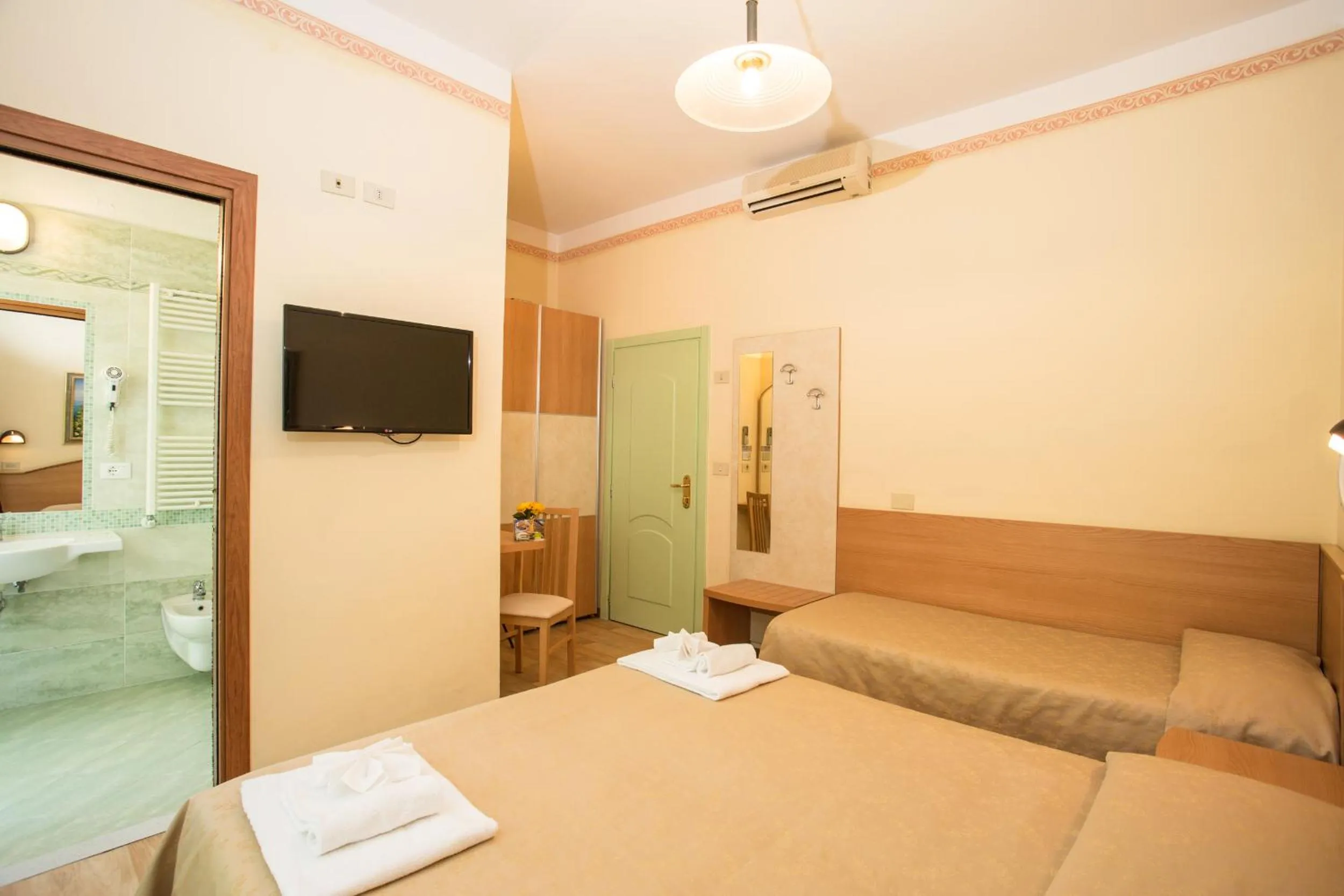 Bedroom, Bed in Albergo Ristorante Pozzi