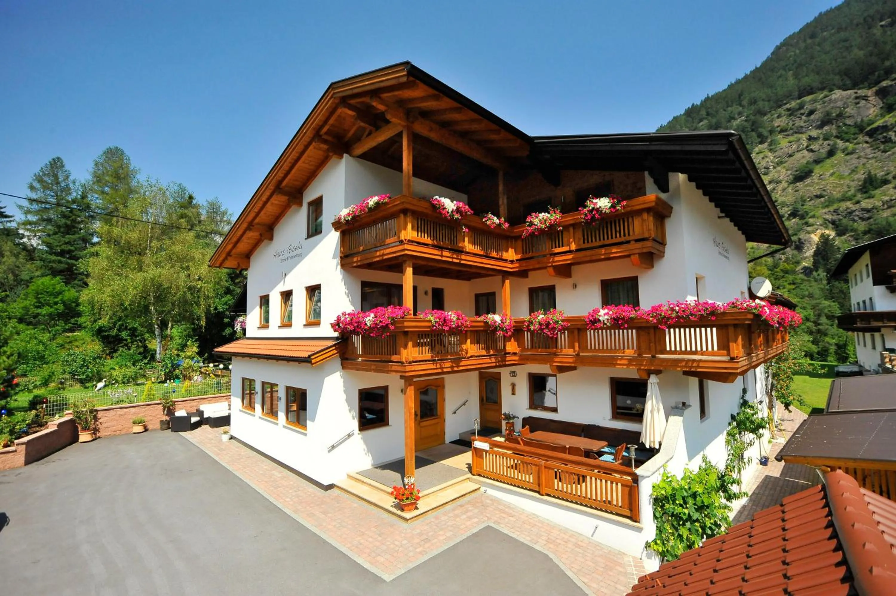 Summer in Haus Gisela
